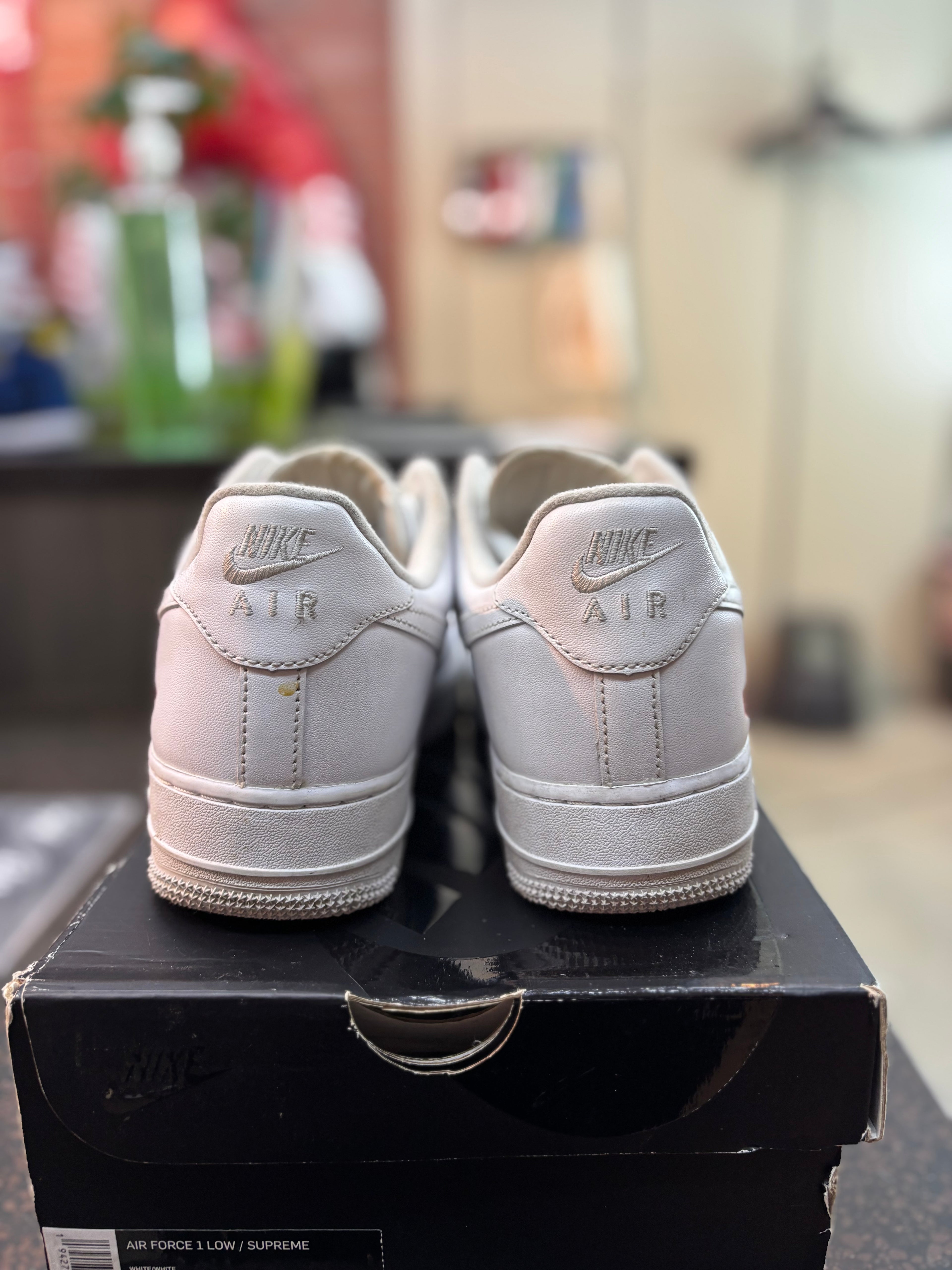 Air Force 1 x Supreme "White" Size 8 Pre Owned
