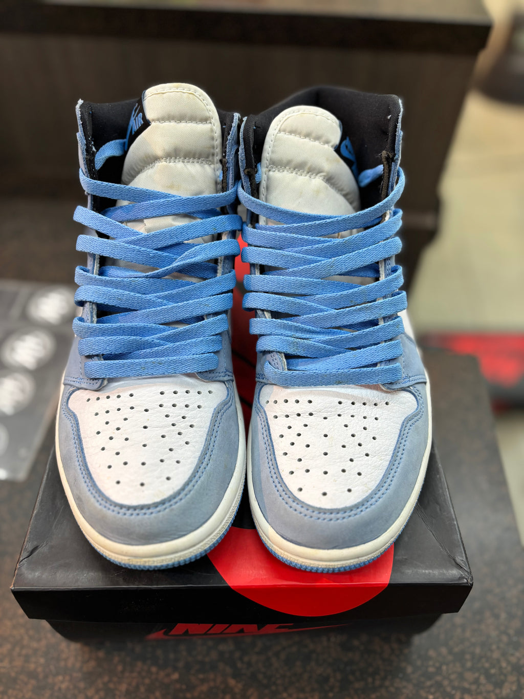 Jordan 1 High "University Blue" Size 8 Pre Owned