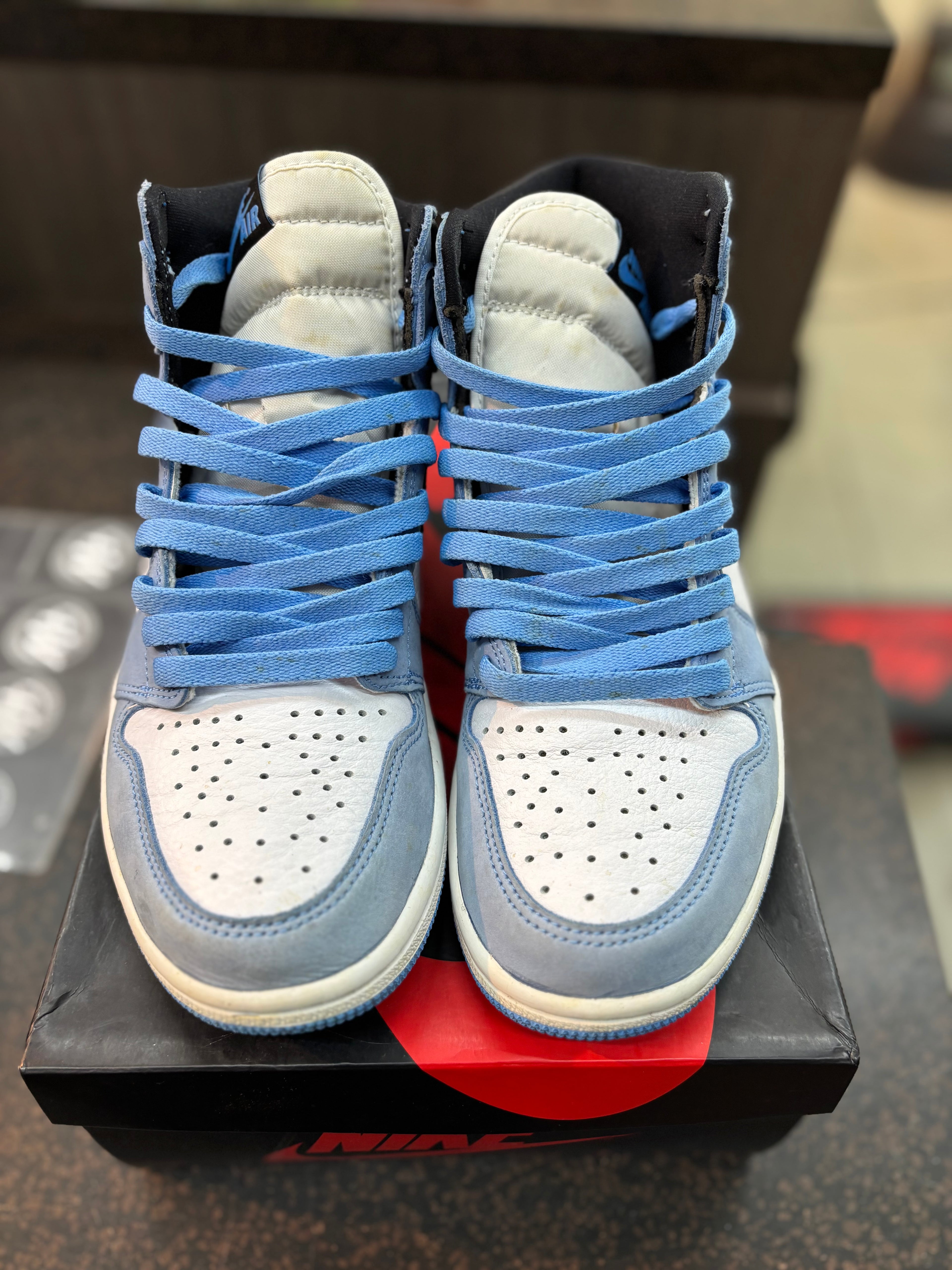 Jordan 1 High "University Blue" Size 8 Pre Owned