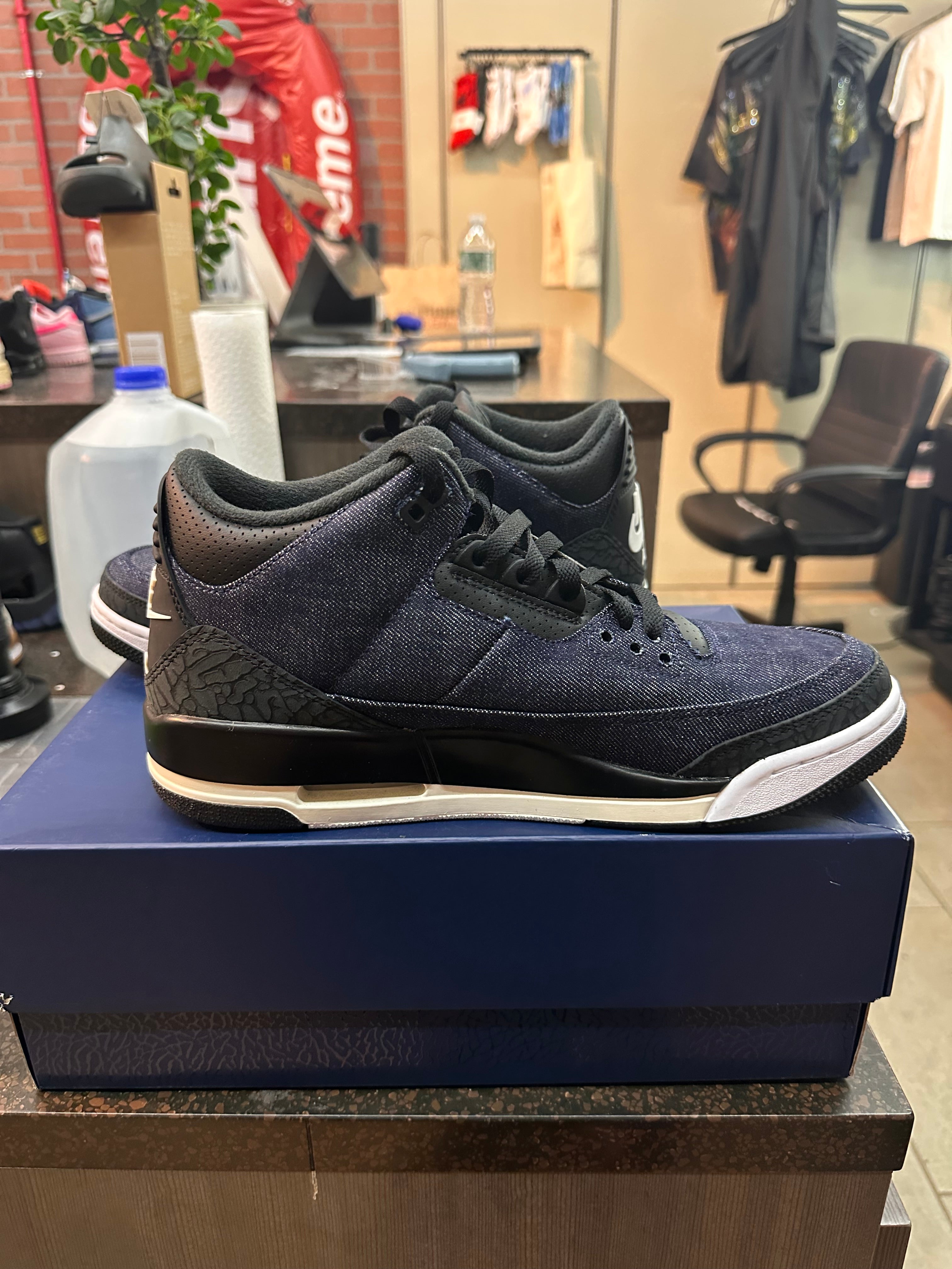 Jordan 3 "Levi Blue" Preowned
