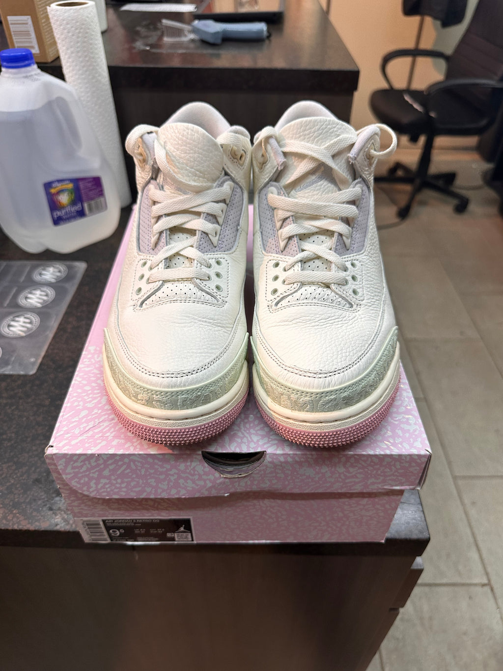 Jordan 3 "Spring is in The Air" Preowned