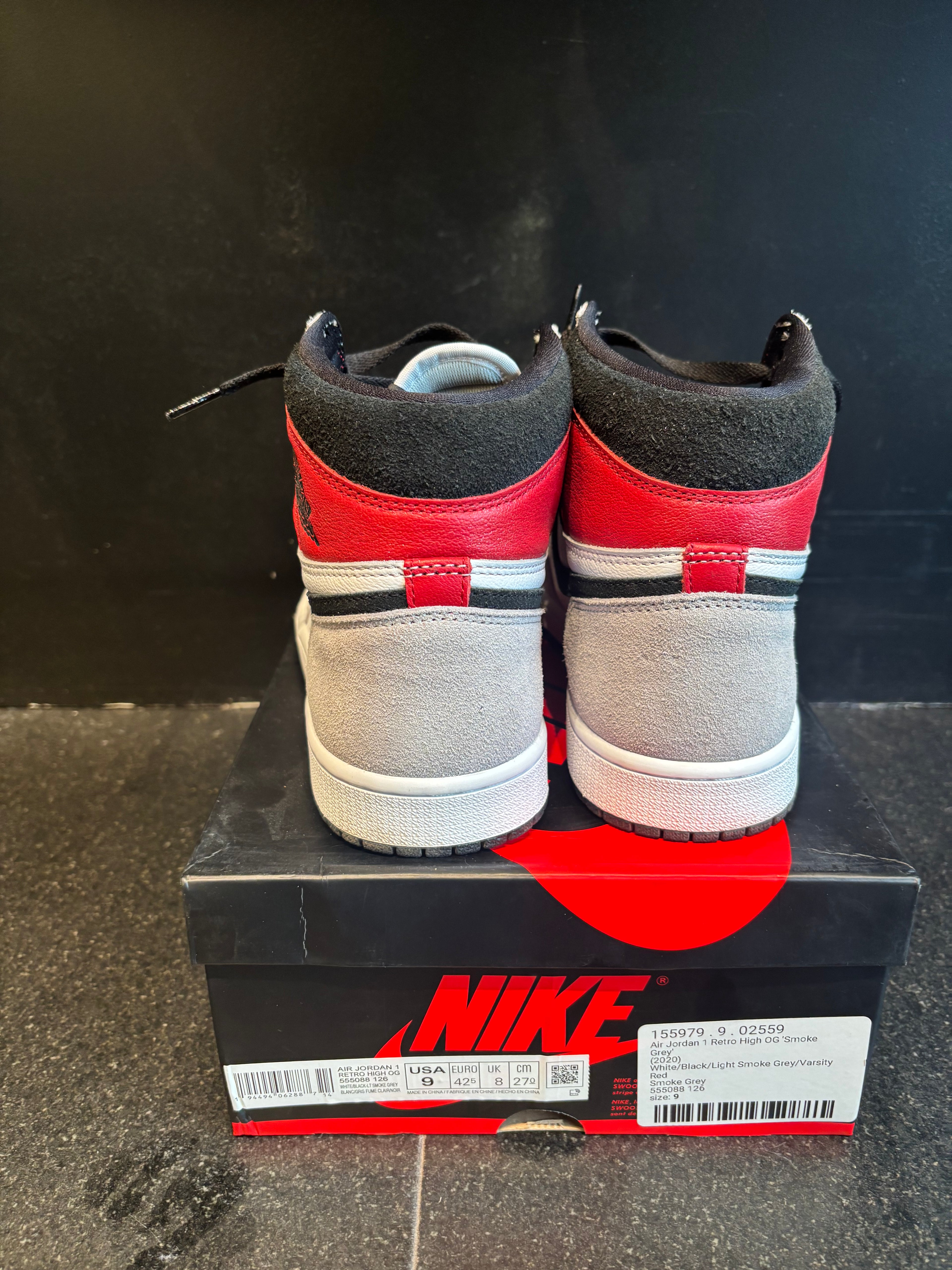 Jordan 1 High "Light Smoke Grey" Preowned Size 8.5 with box
