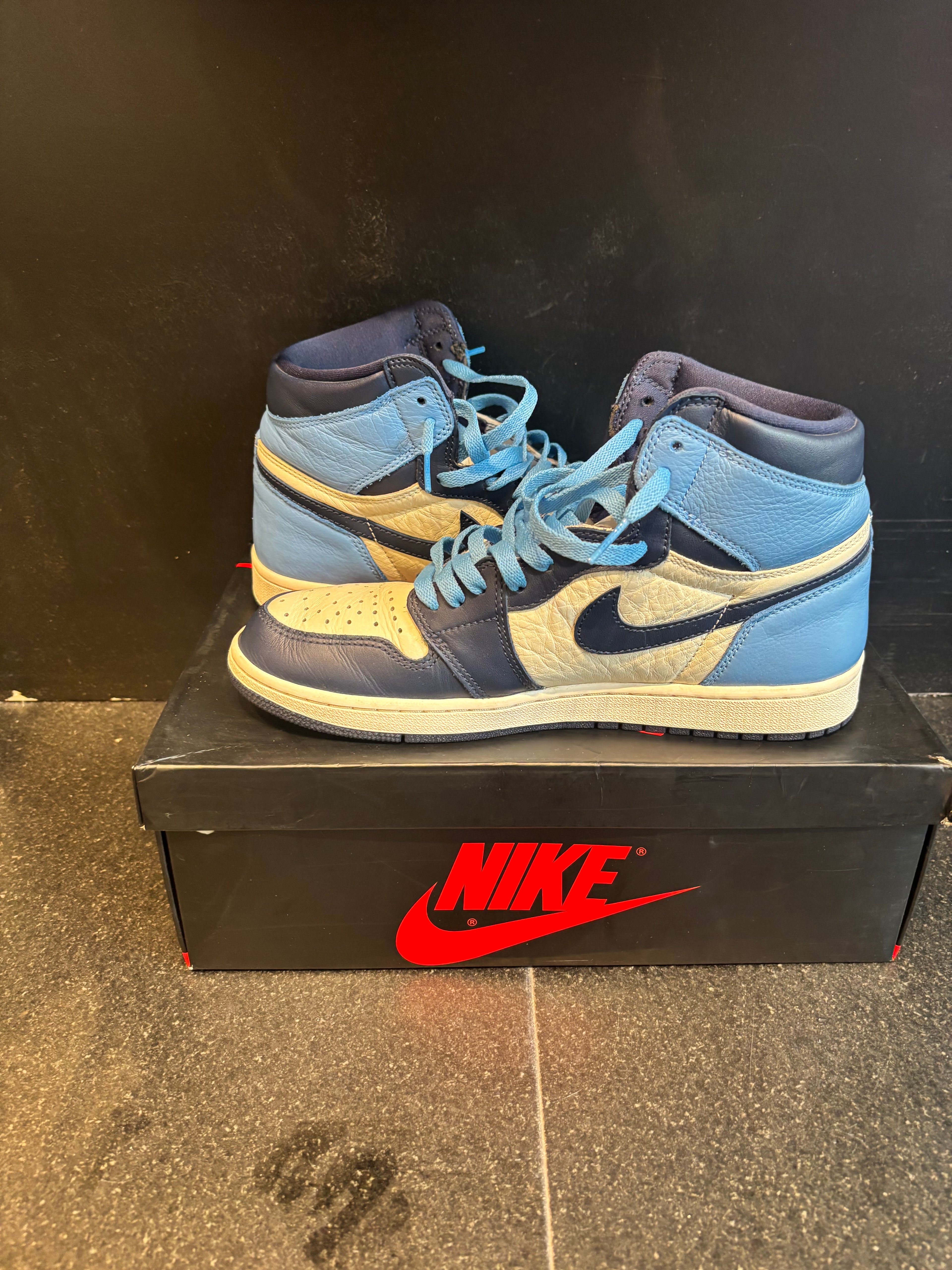 Jordan 1 High "Obsidian" Size 8.5 Preowned with box