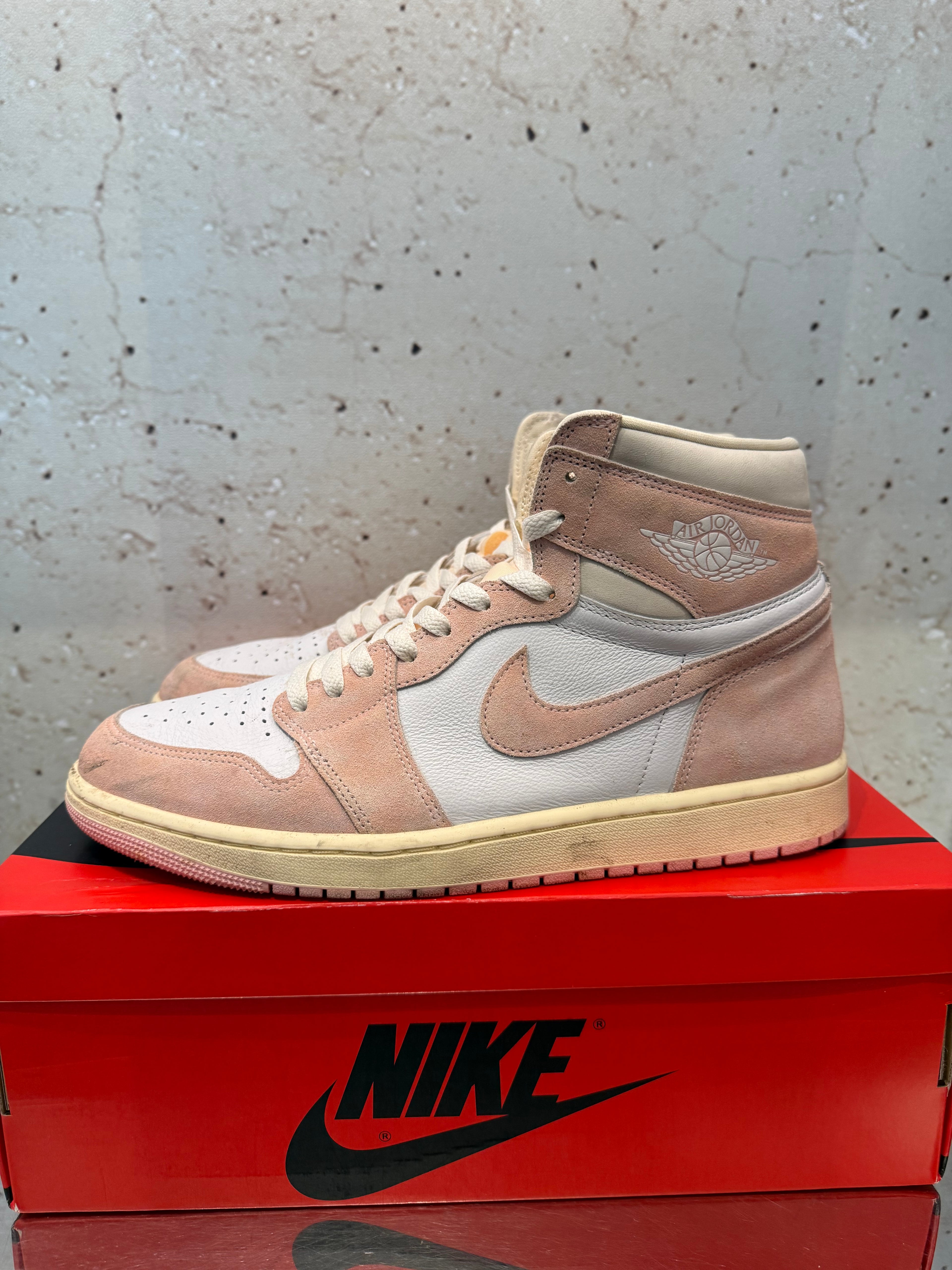 Jordan 1 High "Washed Pink" Size 12W / 10.5M Preowned