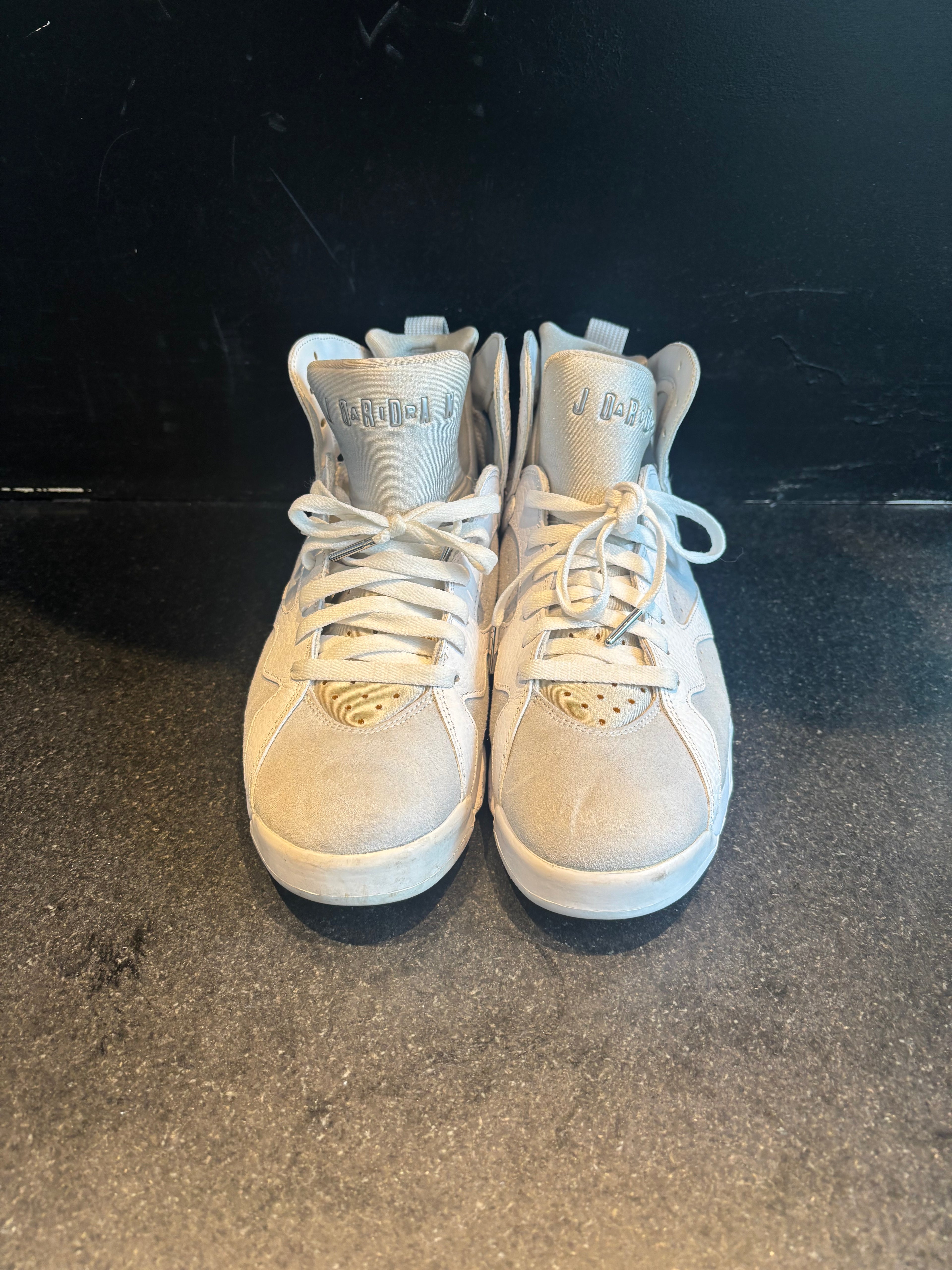 Jordan 7 "Pure Platinum" Size 10 Preowned no box