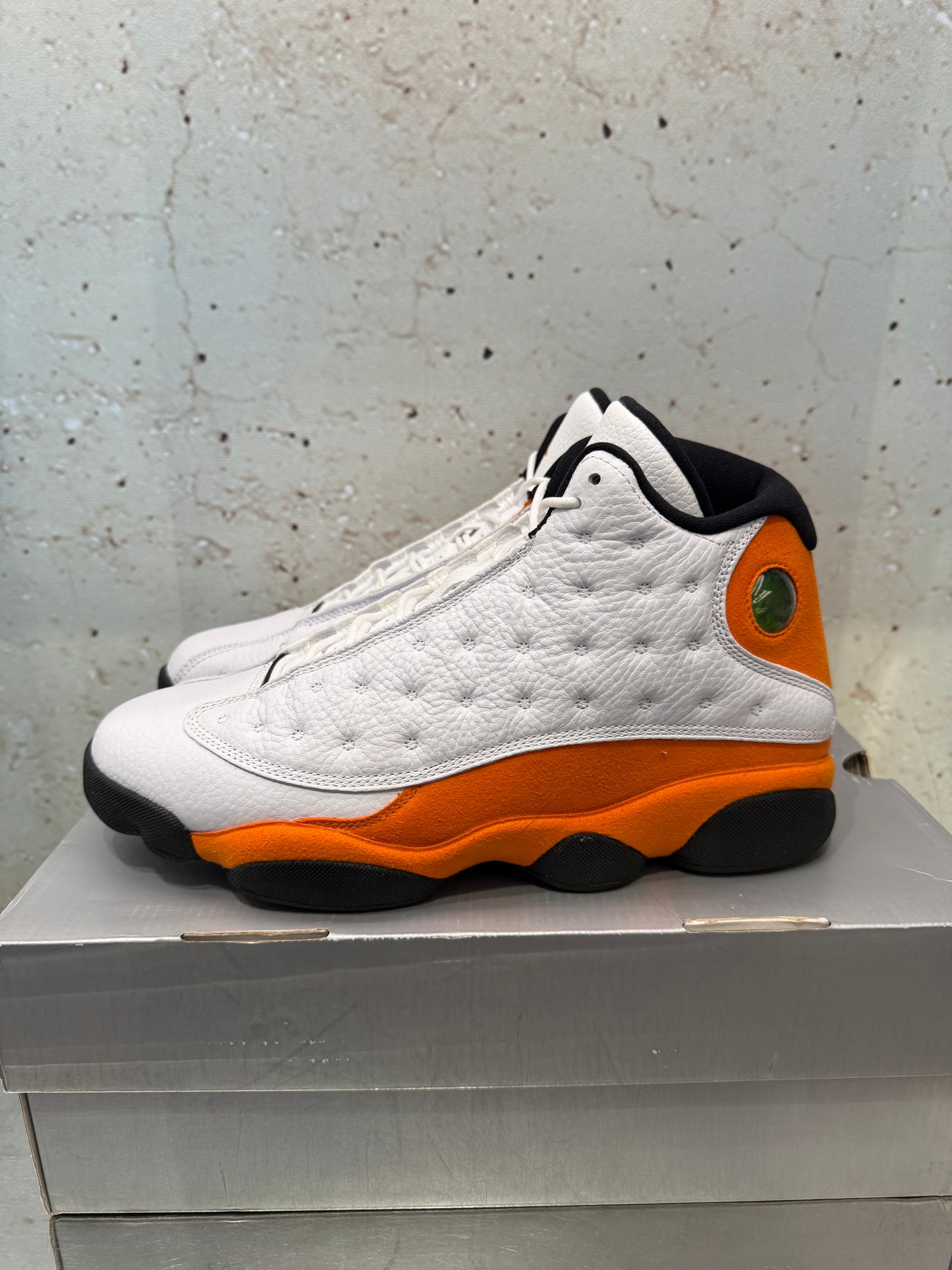 Jordan 13 "Starfish" Size 10.5 Preowned