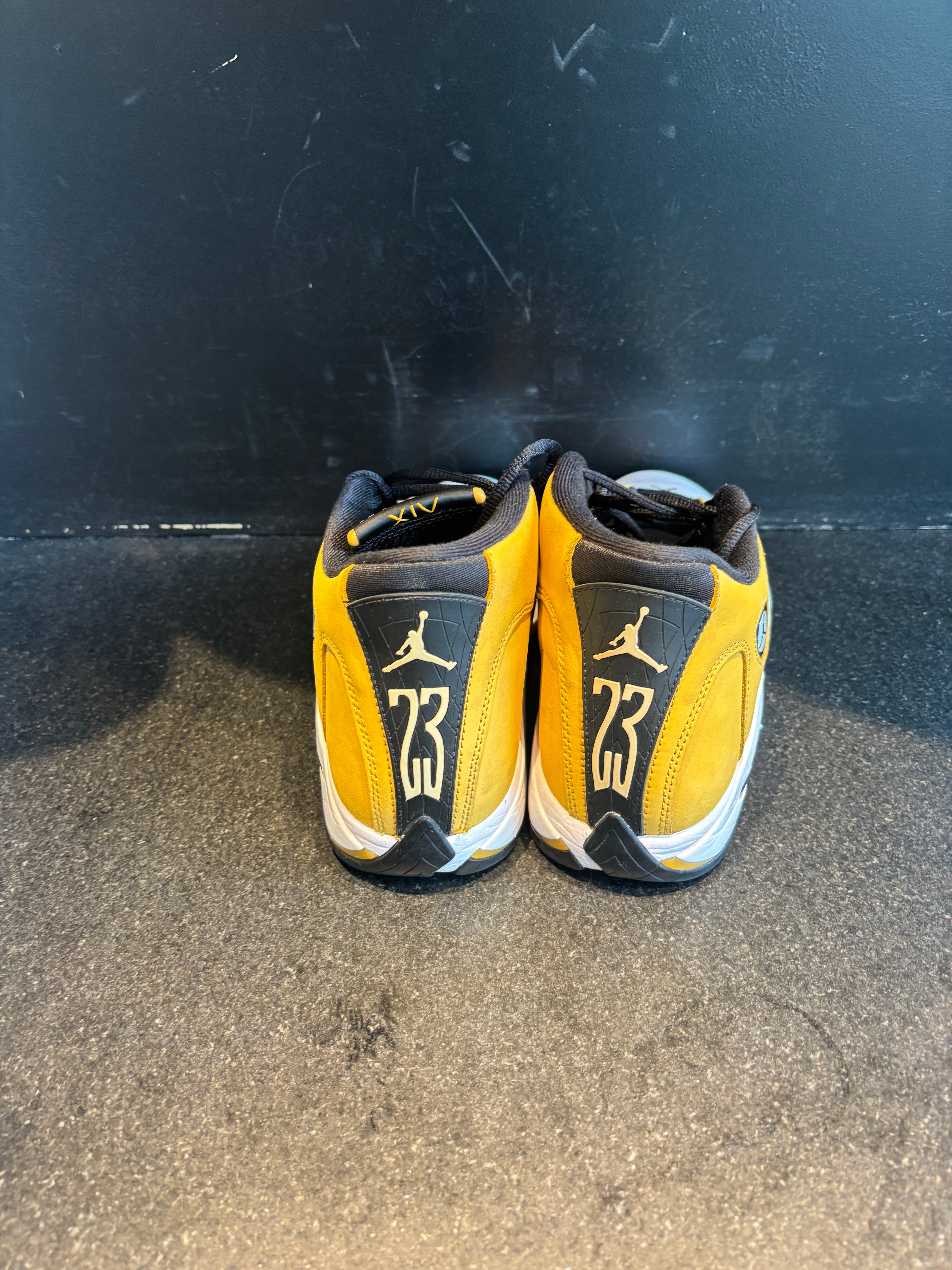 Jordan 14 "Chutney Tan" Size 10 Preowned no Box