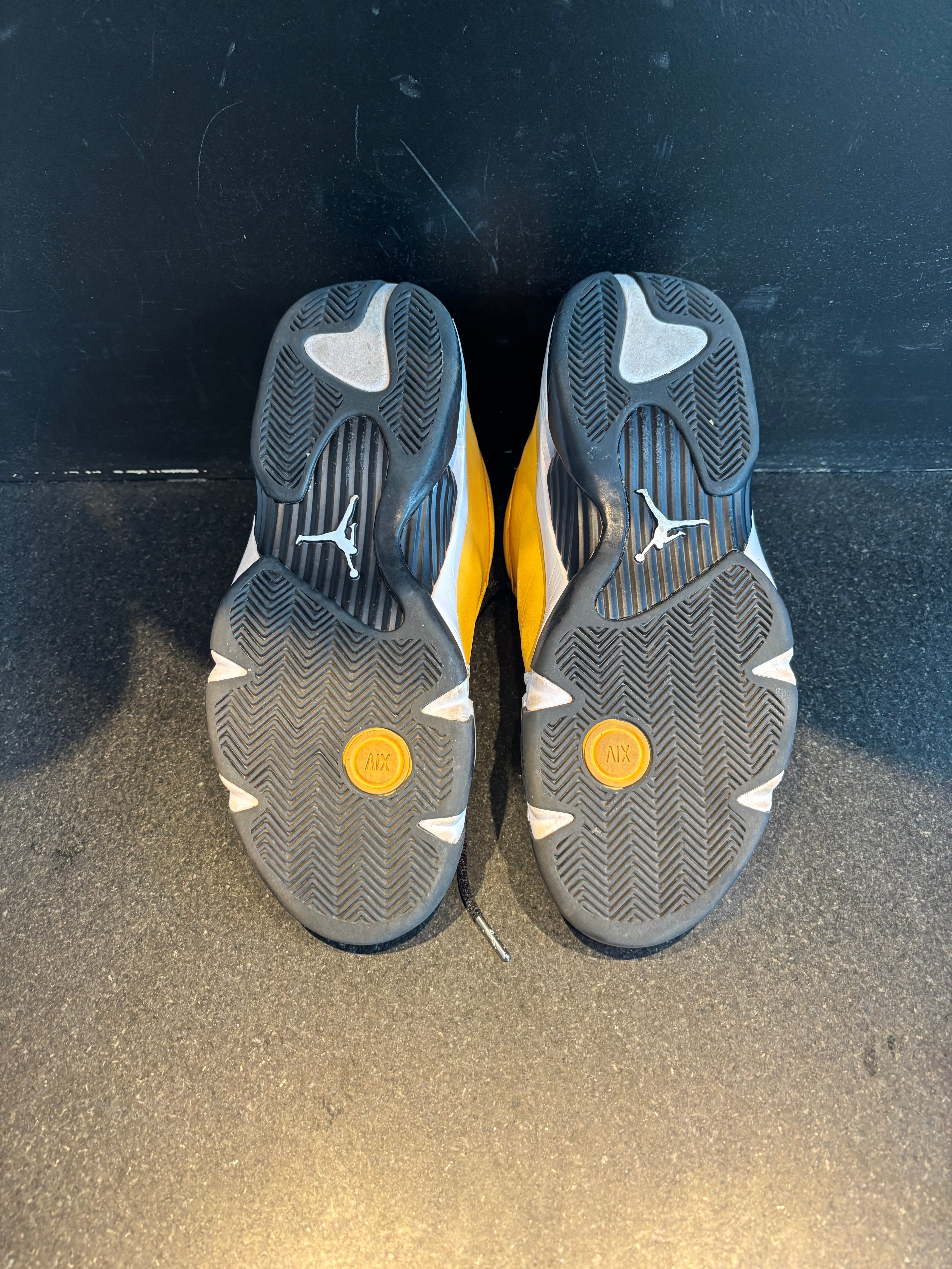 Jordan 14 "Chutney Tan" Size 10 Preowned no Box