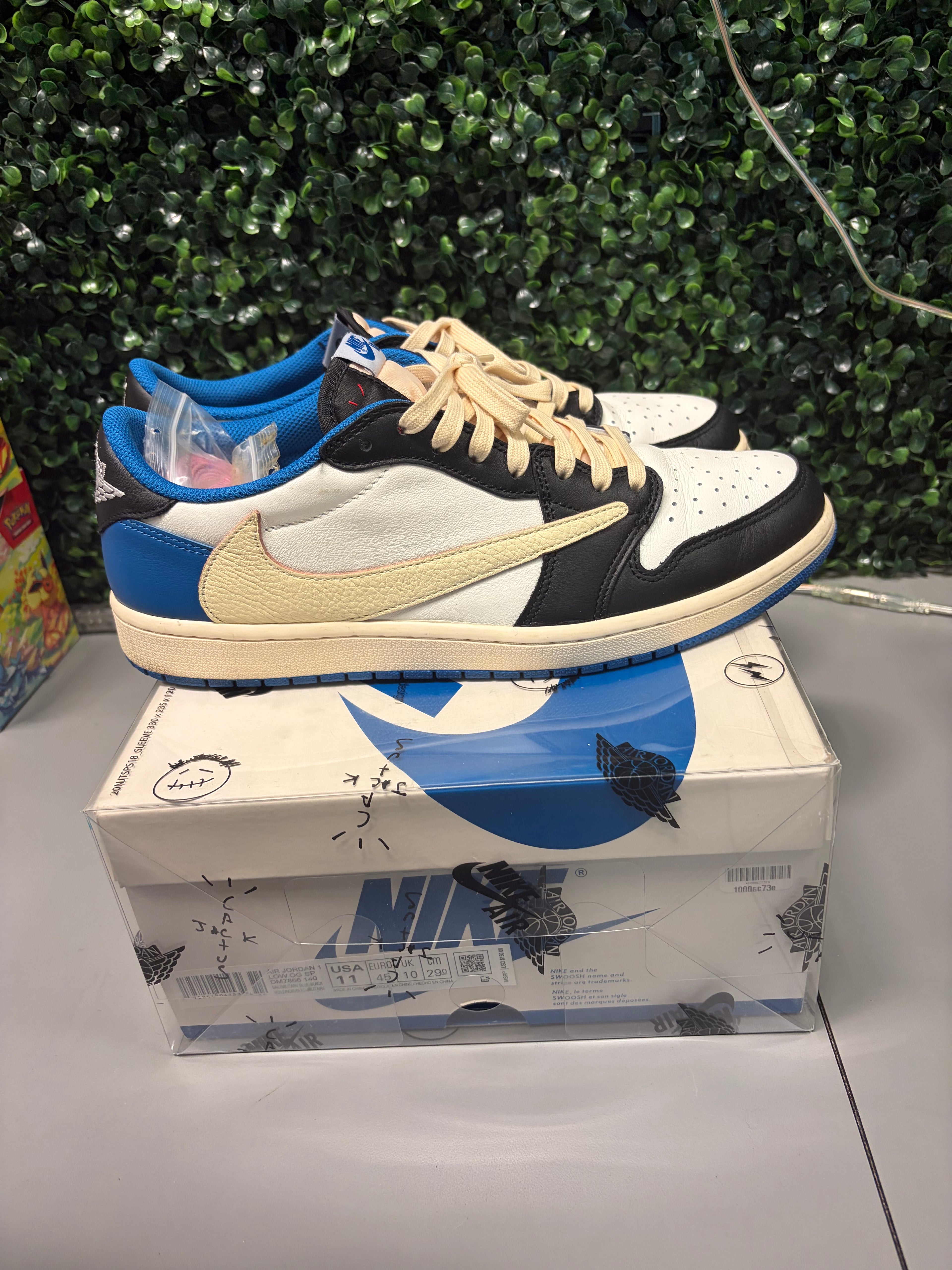 Jordan 1 x Travis Scott "Fragment" Size 11 Preowned