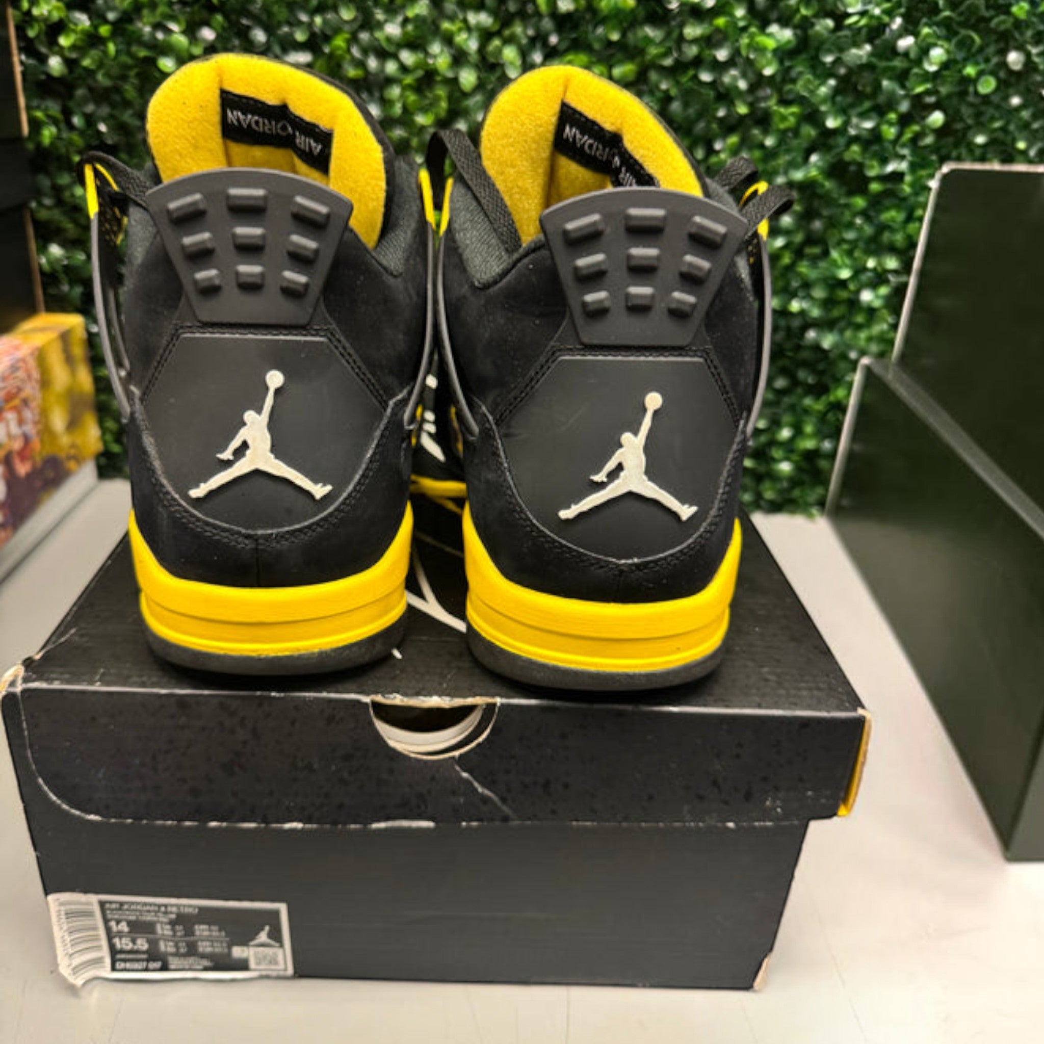 Jordan 4 "Thunder" Size 14 Preowned