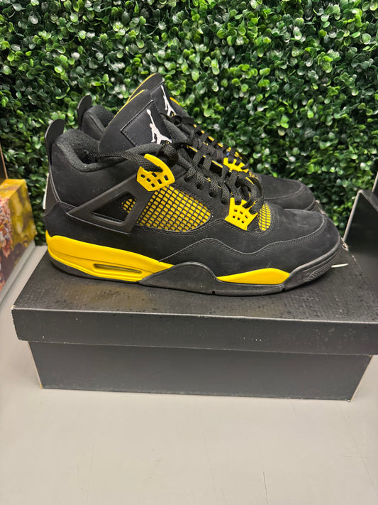 Jordan 4 "Thunder" Size 14 Preowned