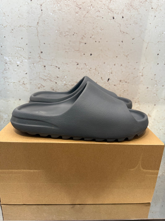 Yeezy Slide "Slate Marine" Size 11 Preowned