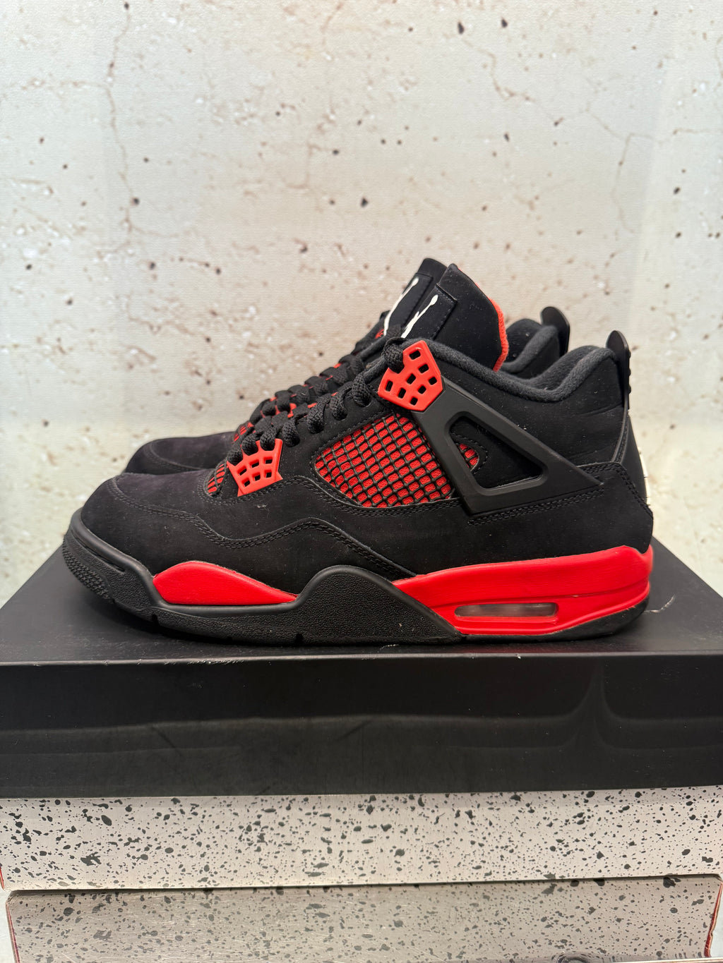 Jordan 4 "Red Thunder" Size 8.5 Preowned