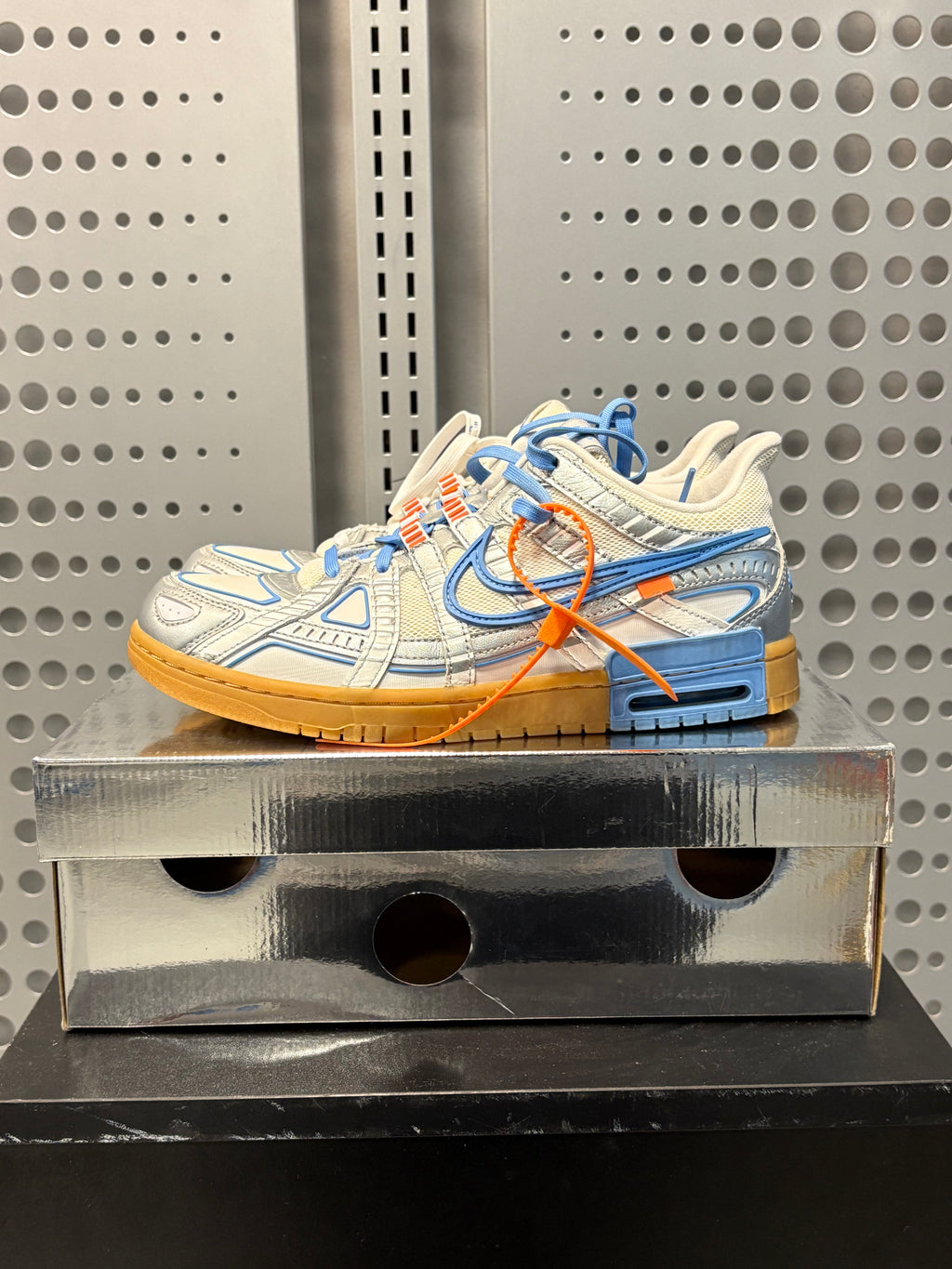 Off-White x Nike Air Rubber Dunk 'University Blue' Sz 9.5