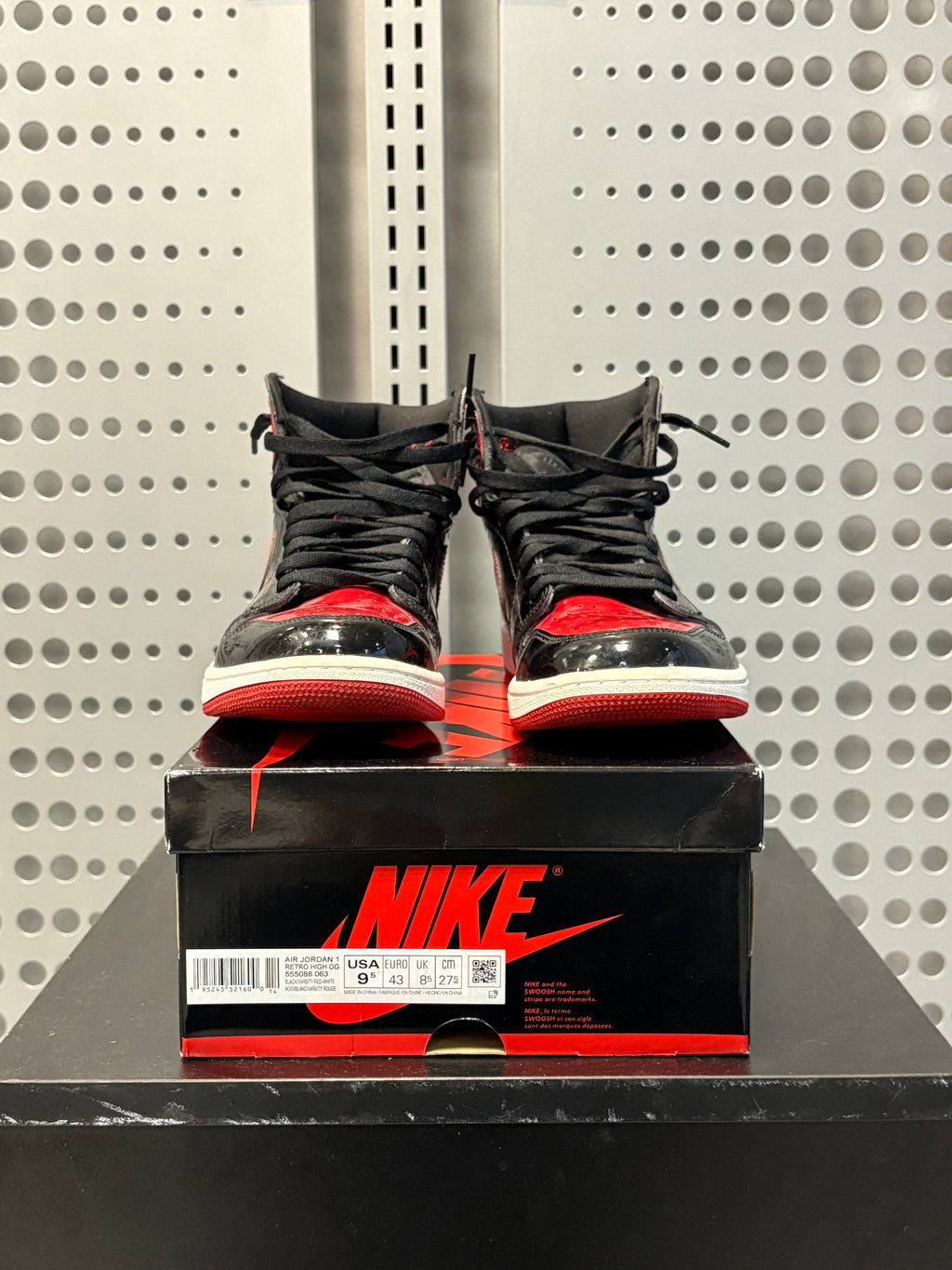 Air Jordan 1 Retro High OG 'Patent Bred' Preowned Size 9.5