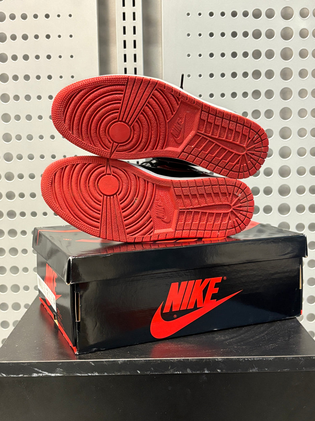 Air Jordan 1 Retro High OG 'Patent Bred' Preowned Size 9.5