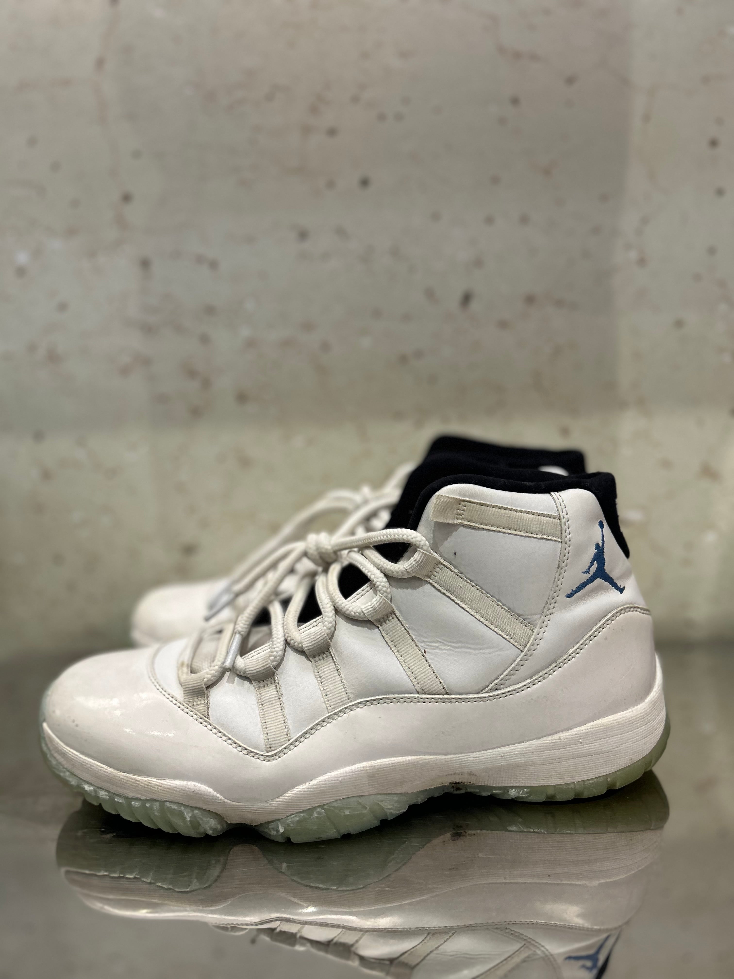 Jordan 11 "Legend Blue" Size 11 Preowned