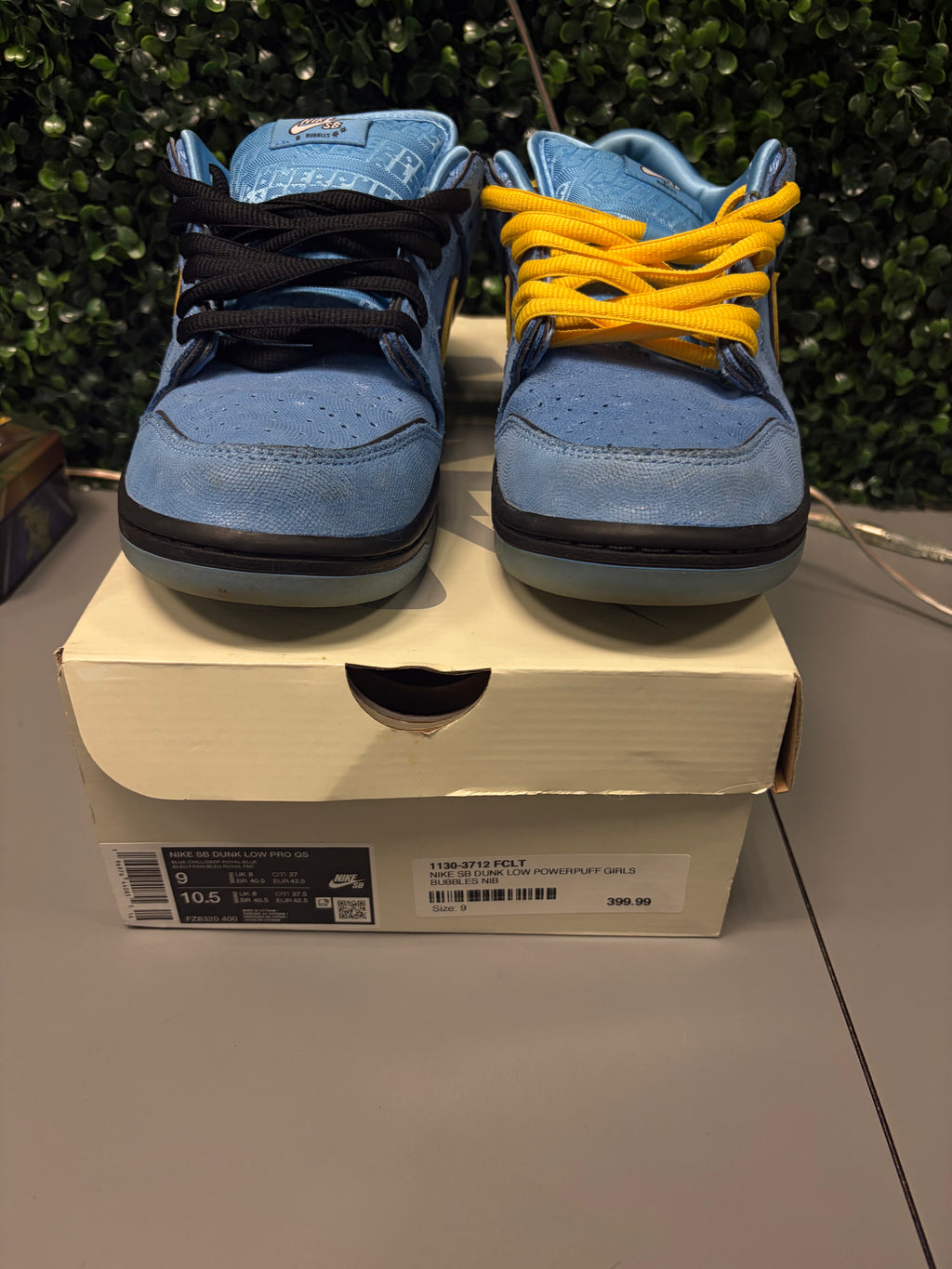 Nike SB Dunk Low "Bubbles" Size 9 Preowned
