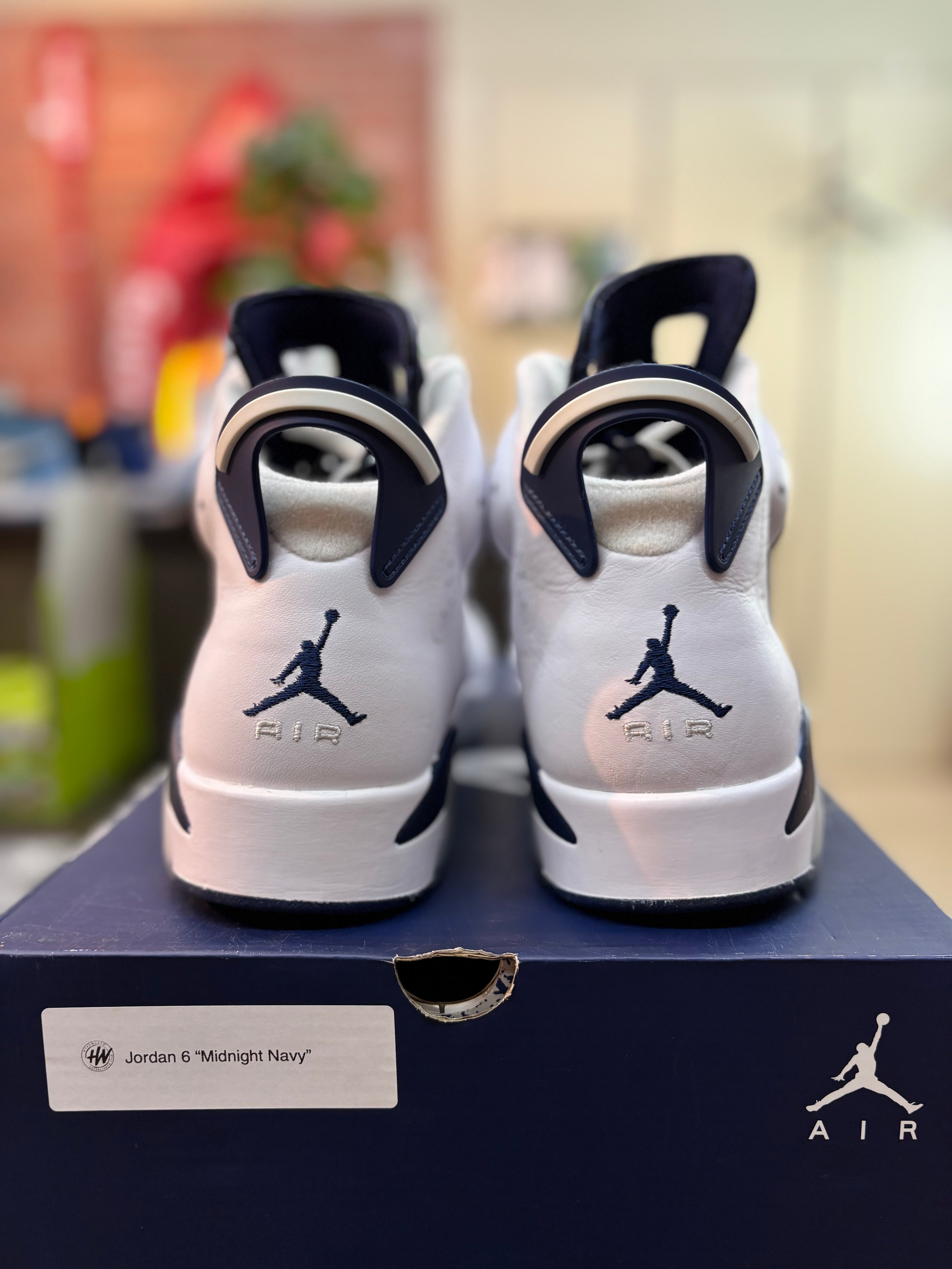 Jordan 6 "Midnight Navy" Size 9.5 Pre Owned