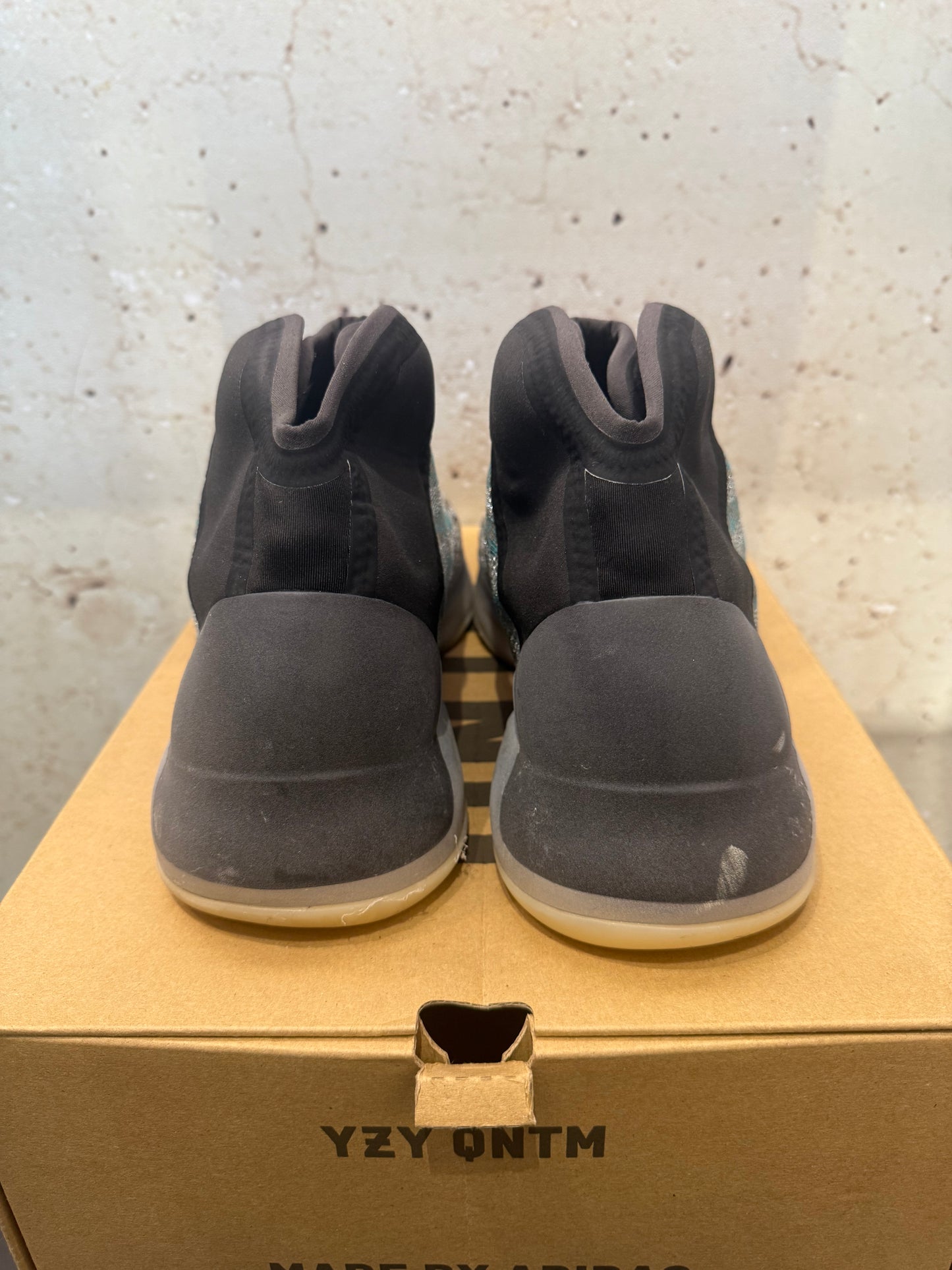 Yeezy QNTM "Teal Blue" Size 11.5 Preowned