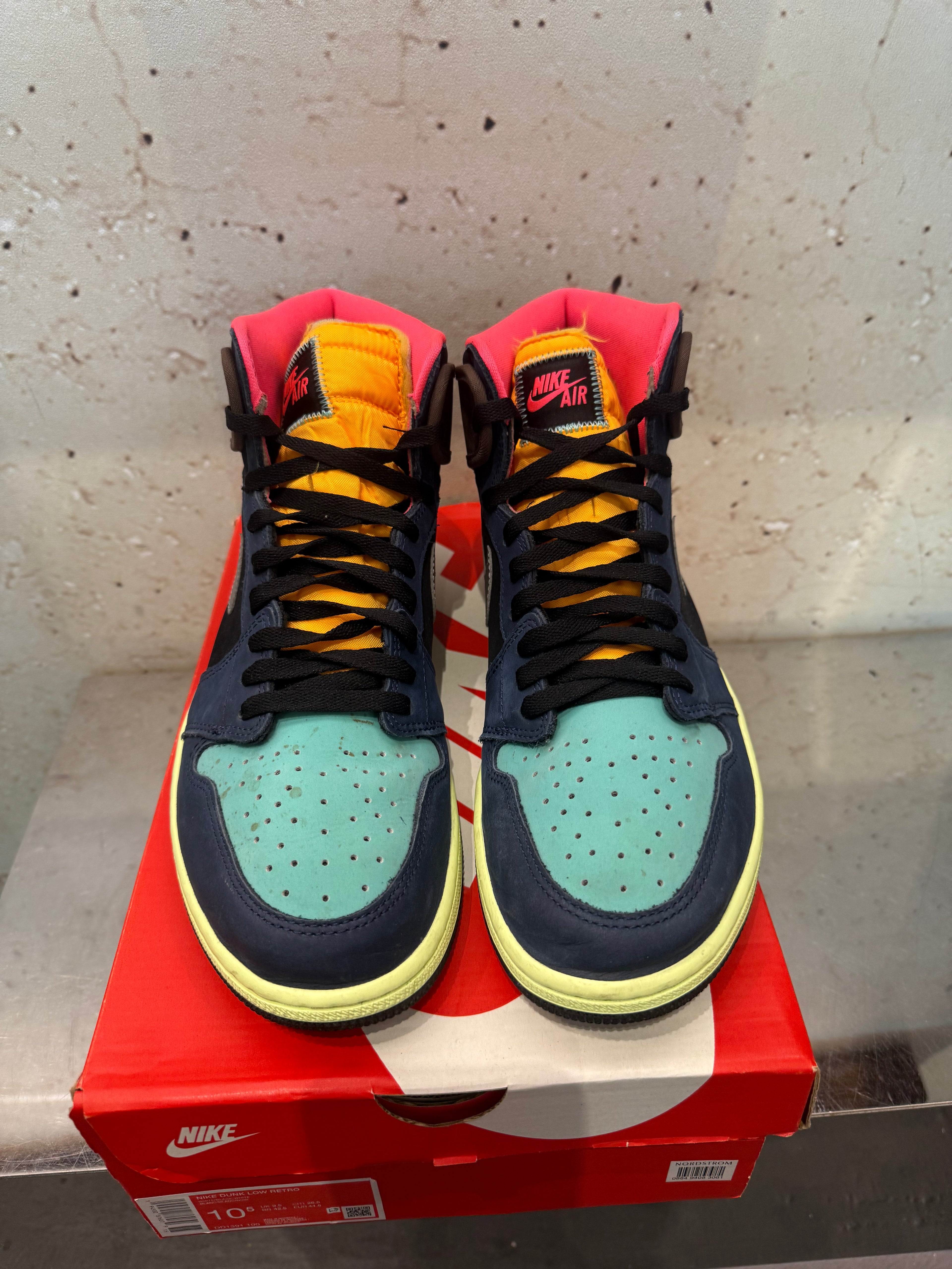 Jordan 1 High "Bio Hack" Size 11 Preowned