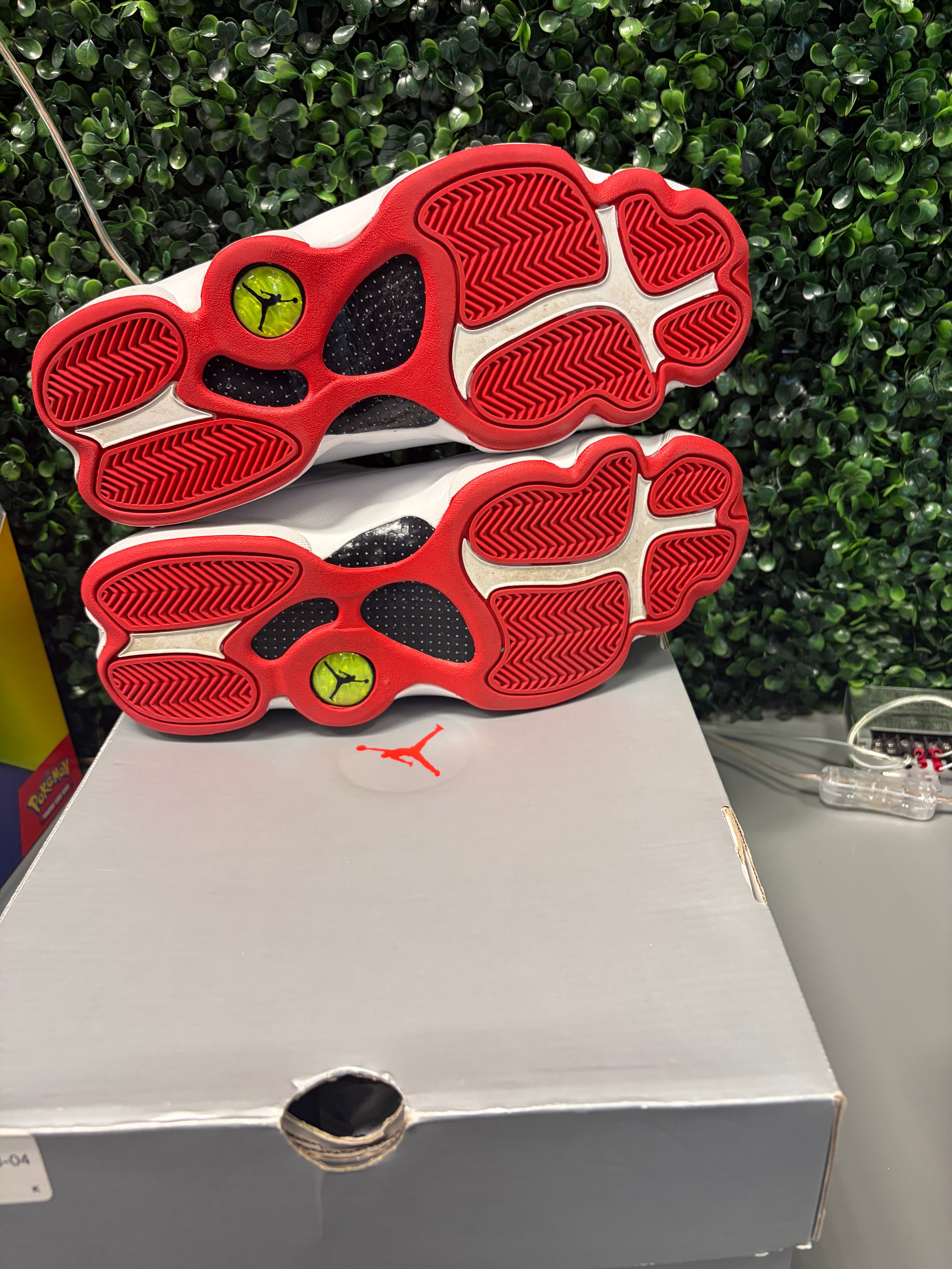 Jordan 13 Retro "Alternate History of Flight" Size 9.5 Preowned