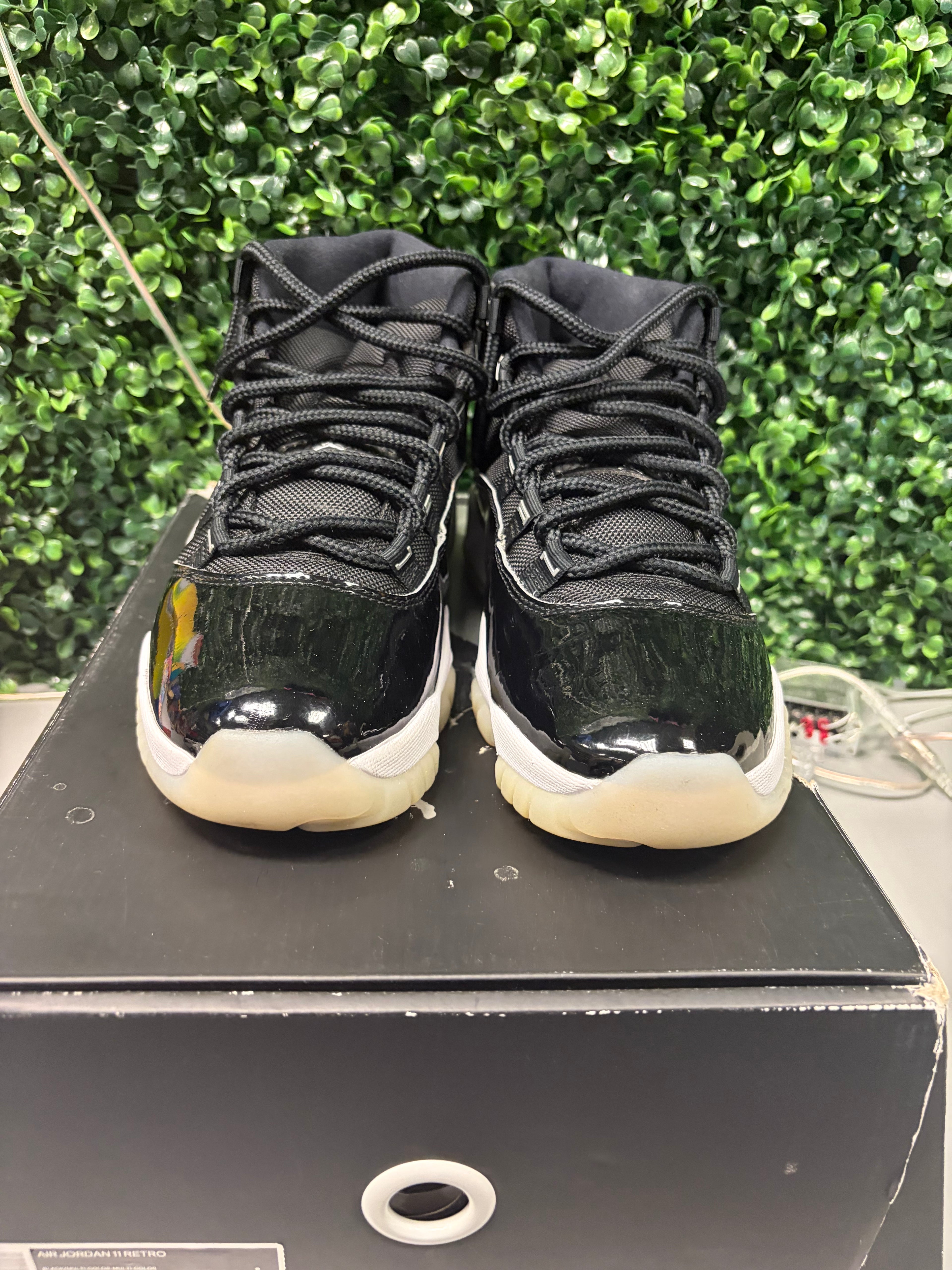 Jordan 11 "Jubilee" Size 9.5 Preowned