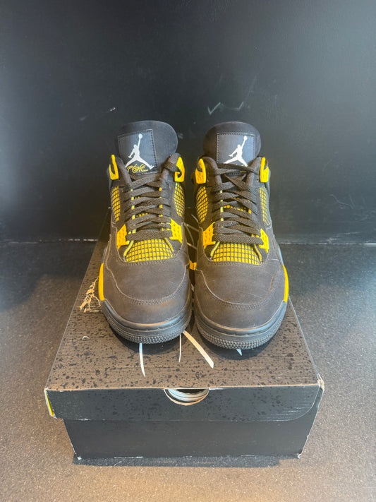 Jordan 4 'Thunder' Size 11 Preowned with box