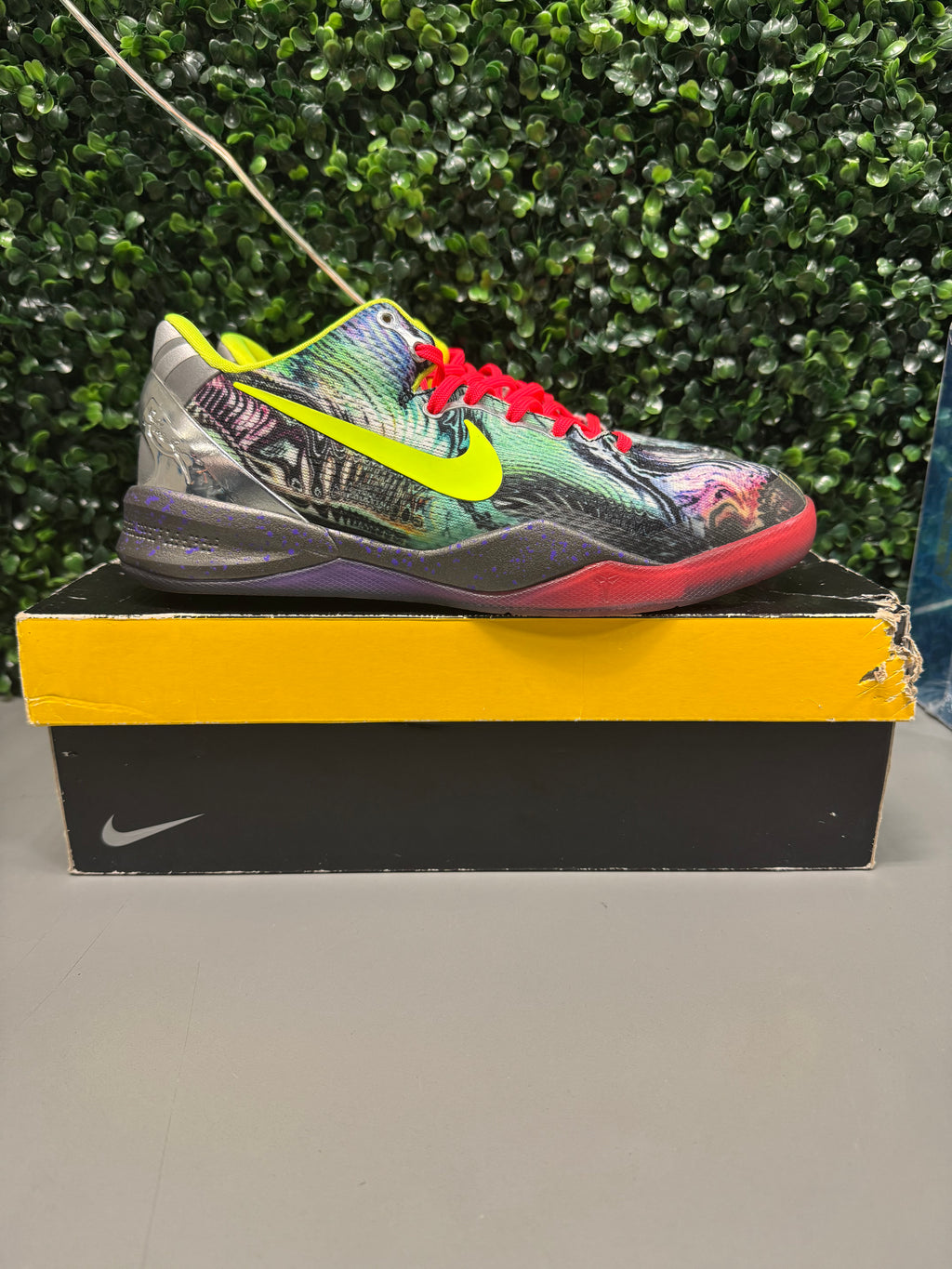 Nike Kobe 8 Prelude "Reflection" (GS) Size 7Y Pre Owned