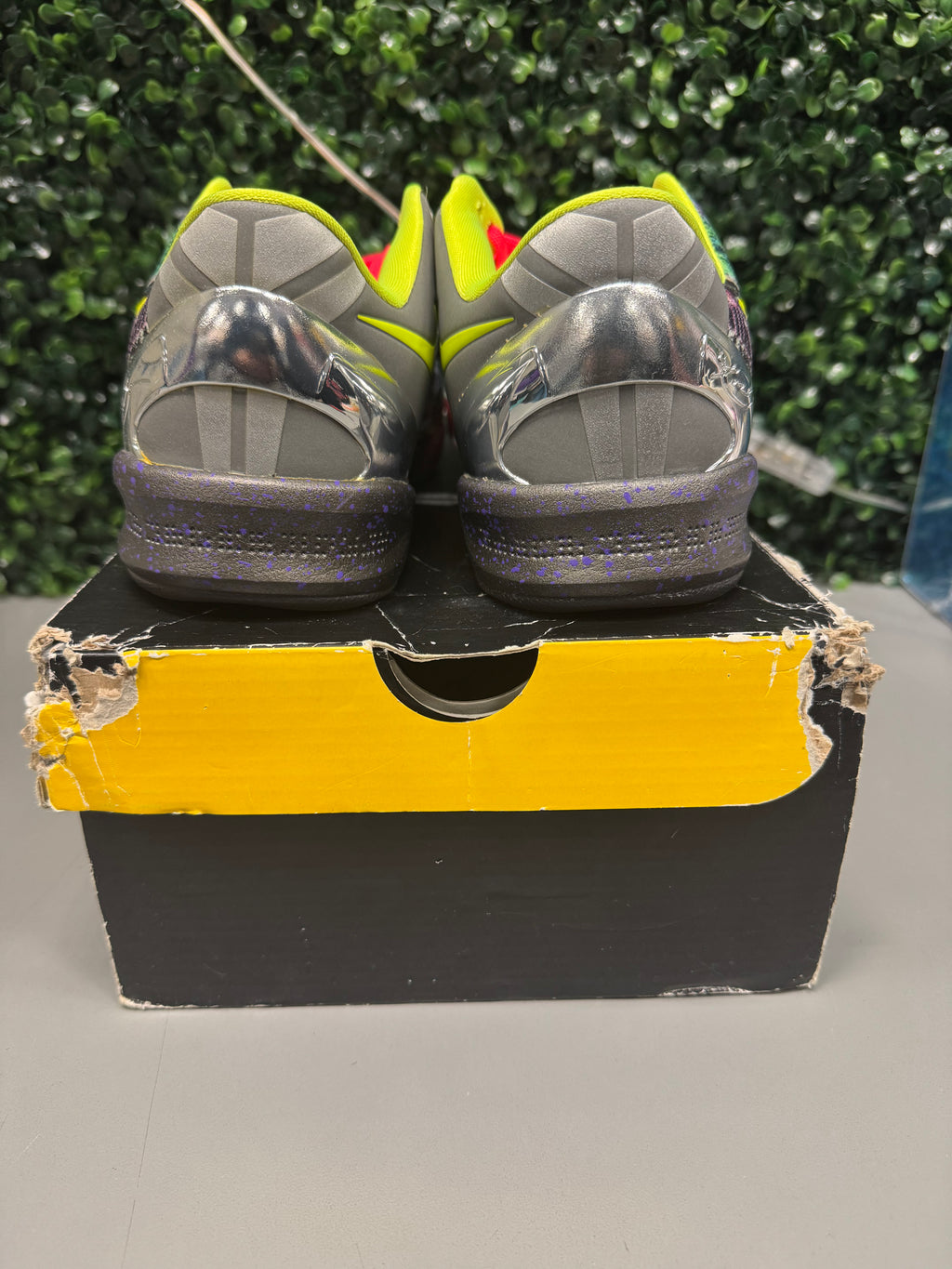 Nike Kobe 8 Prelude "Reflection" (GS) Size 7Y Pre Owned