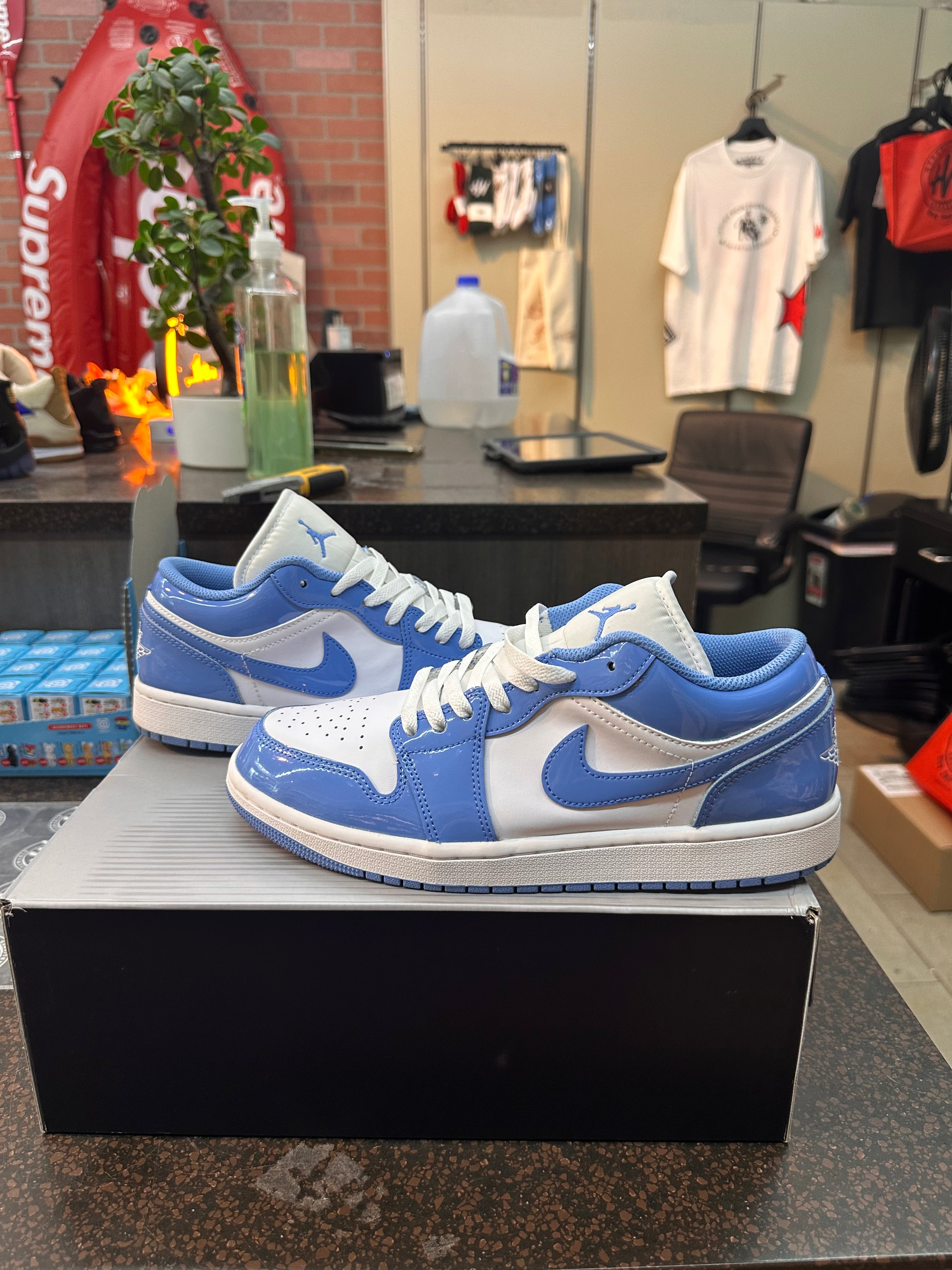 Air Jordan 1 Low "White Legend Blue" Preowned No Box