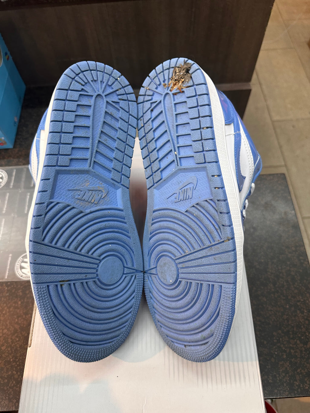 Air Jordan 1 Low "White Legend Blue" Preowned No Box