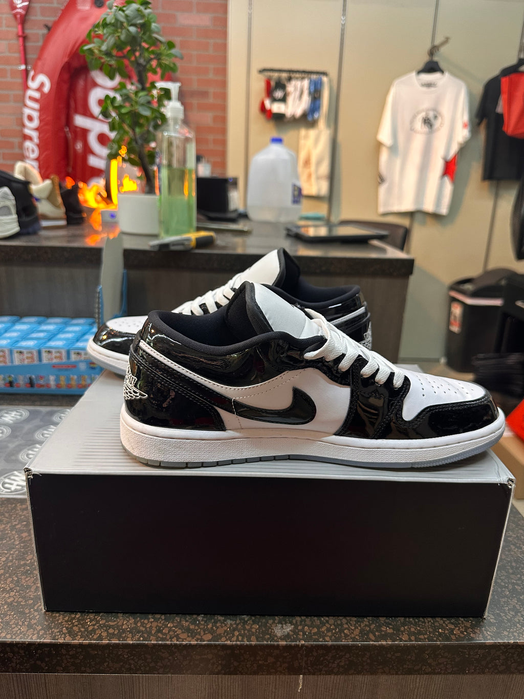 Air Jordan 1 "Concord" Preowned No Box