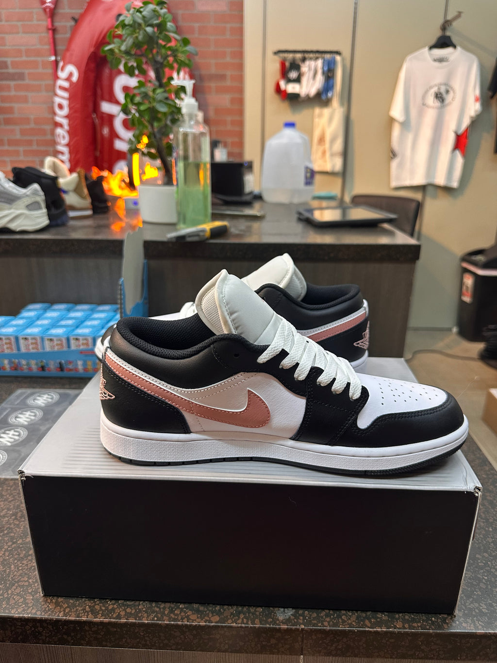 Air Jordan 1 Low "Rust Pink" Preowned No Box