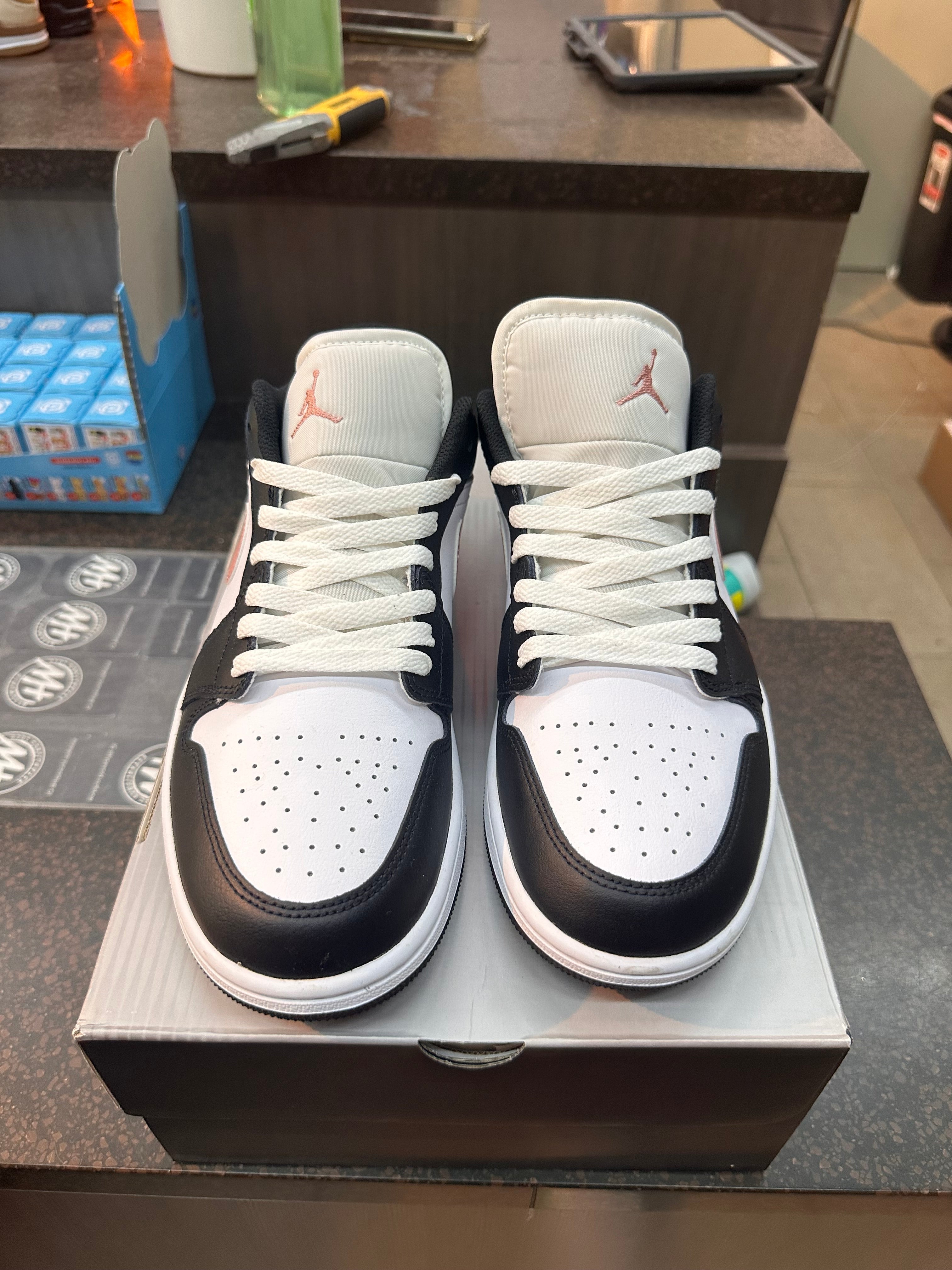 Air Jordan 1 Low "Rust Pink" Preowned No Box