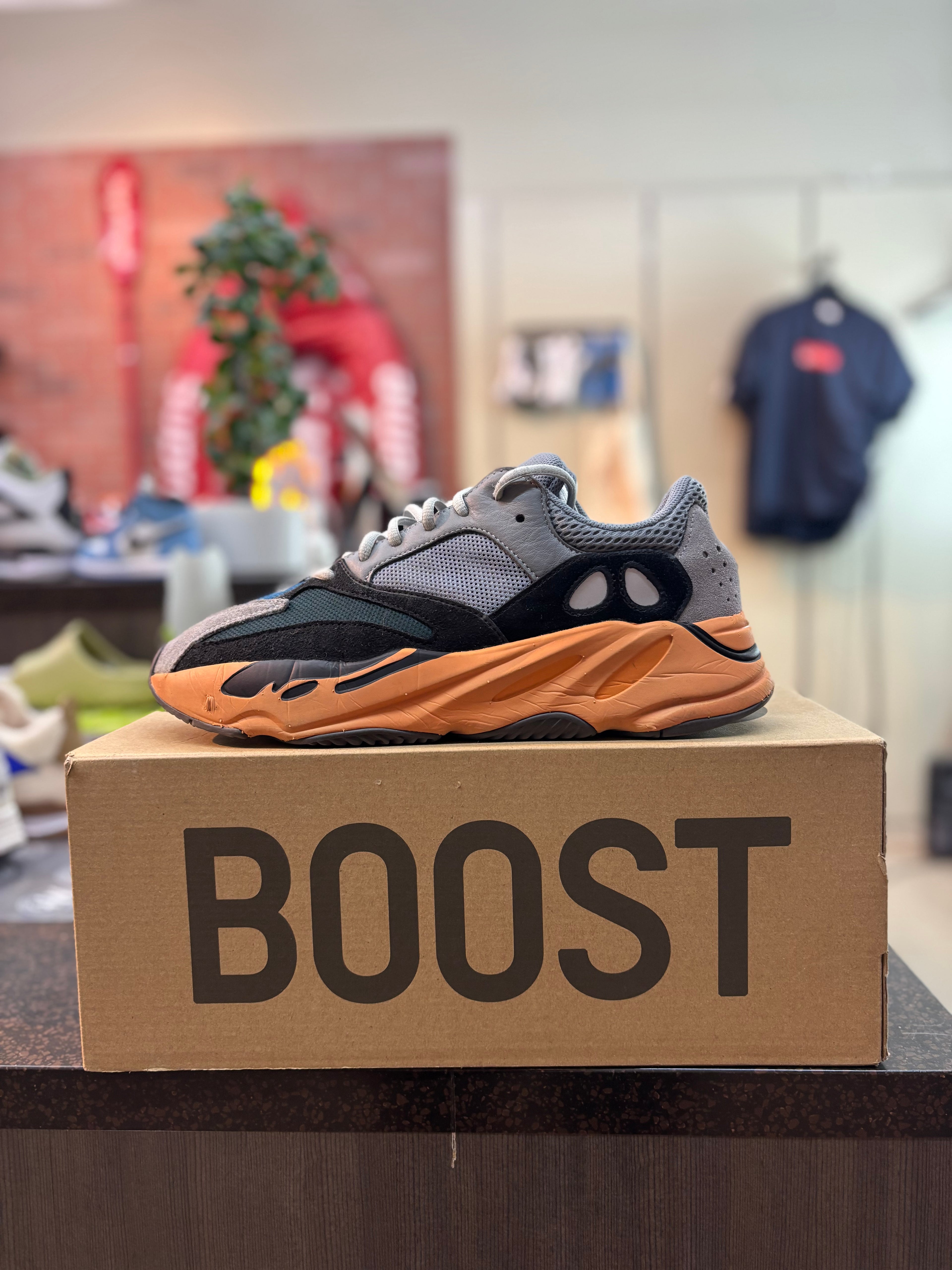 Yeezy 700 "Wash Orange" Size 10.5 Pre Owned