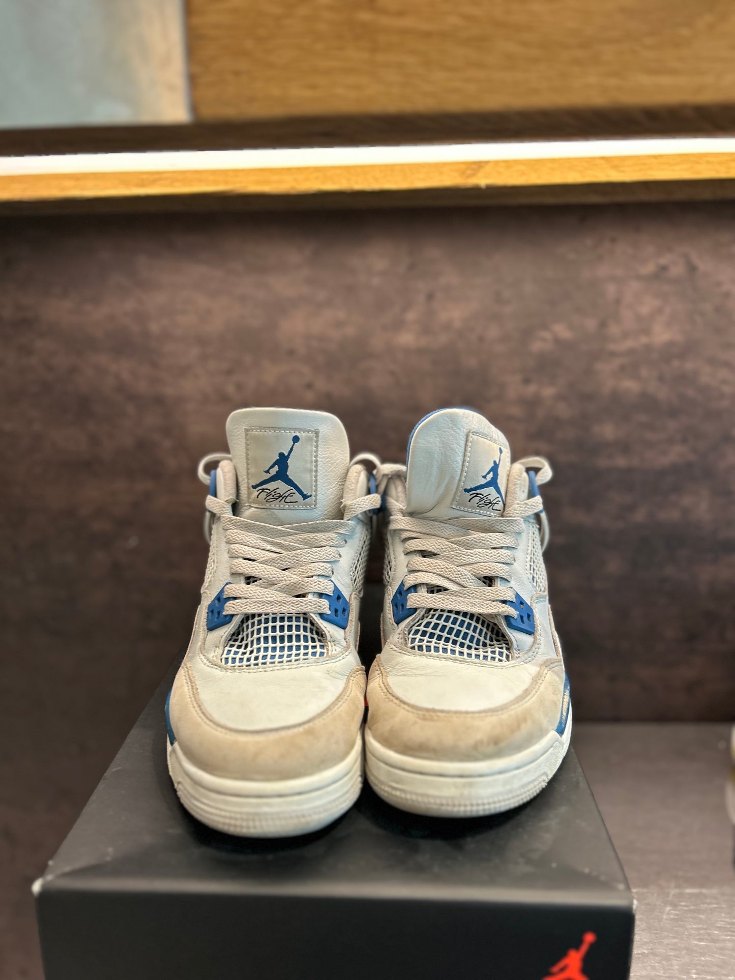 Jordan 4 "Military Blue" Size 7y Preowned