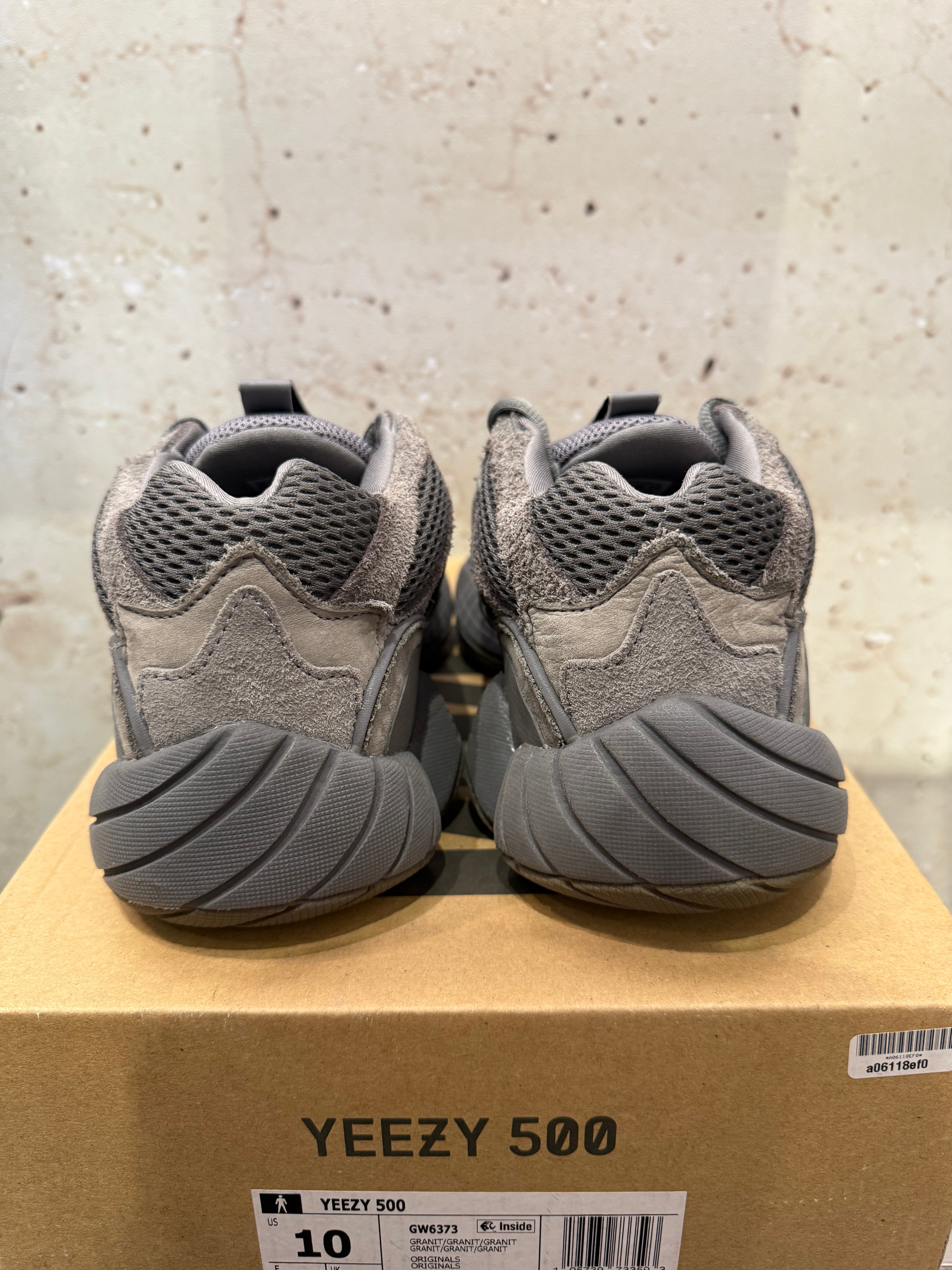 Yeezy 500 ”Granite” Size 10 Preowned