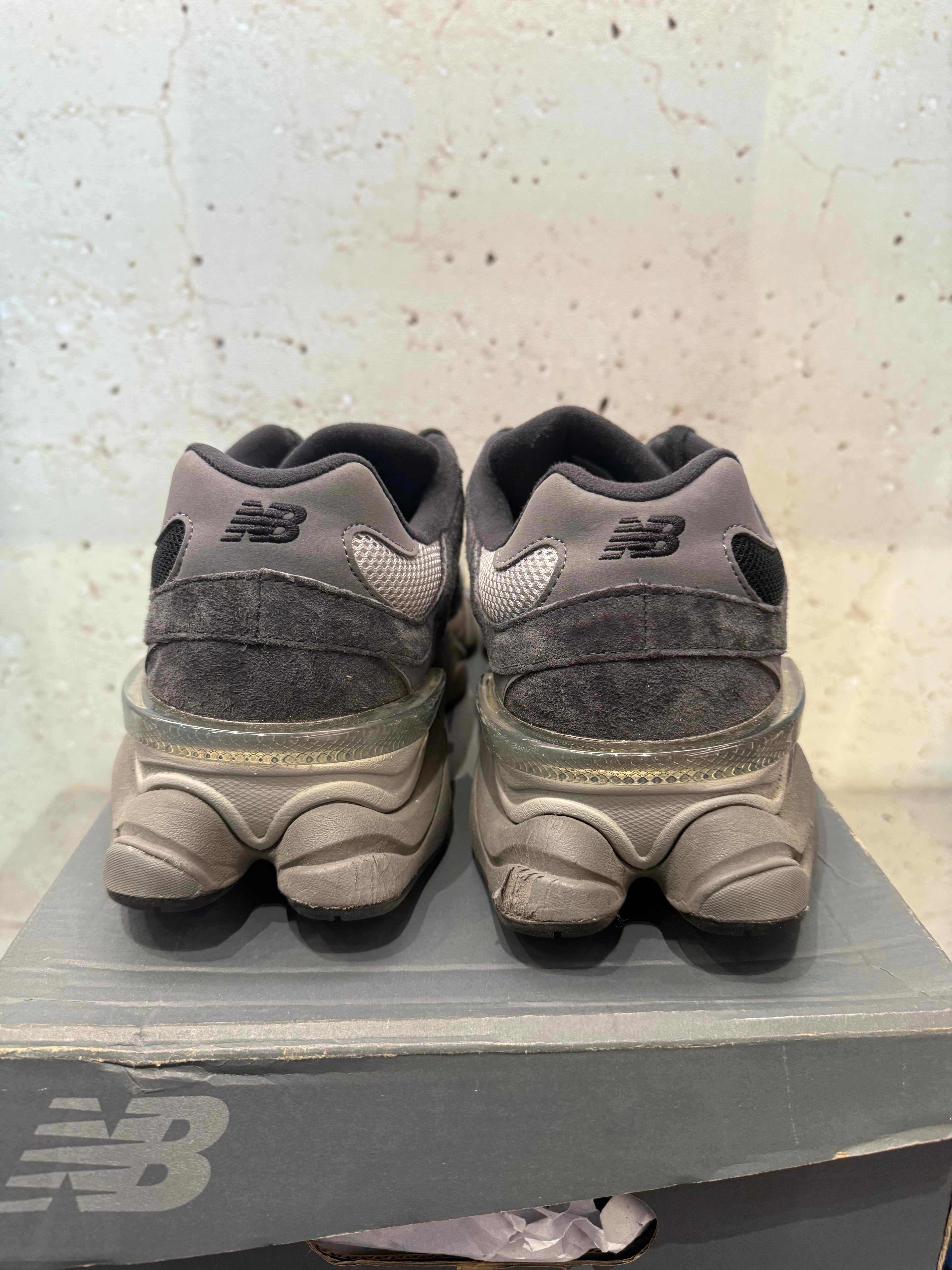 New Balance 9060 “Black Castle Rock’”  Size 10.5 Preowned