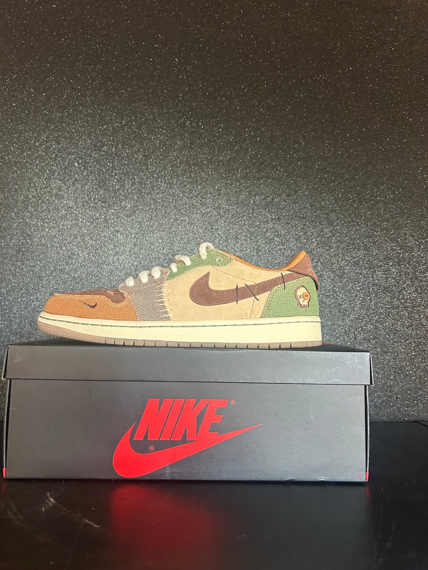 Jordan 1 Retro Low OG Zion Williamson Voodoo Size 9.5 Preowned