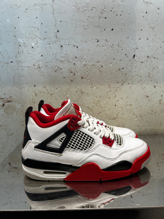 Jordan 4 "Fire Red" Size 5y Preowned