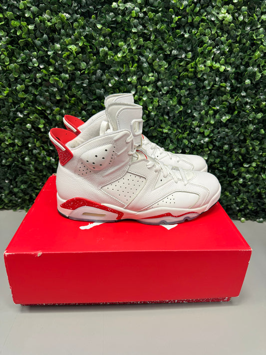 Jordan 6 Retro "Red Oreo" Size 9.5 Preowned