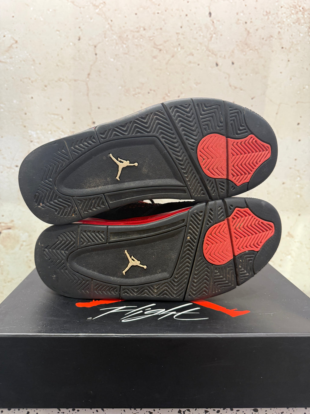 Jordan 4 "Red Thunder" Size 6 Preowned
