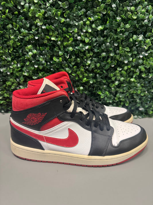 Jordan 1 Mid "Gym Red" Size 10.5 Preowned