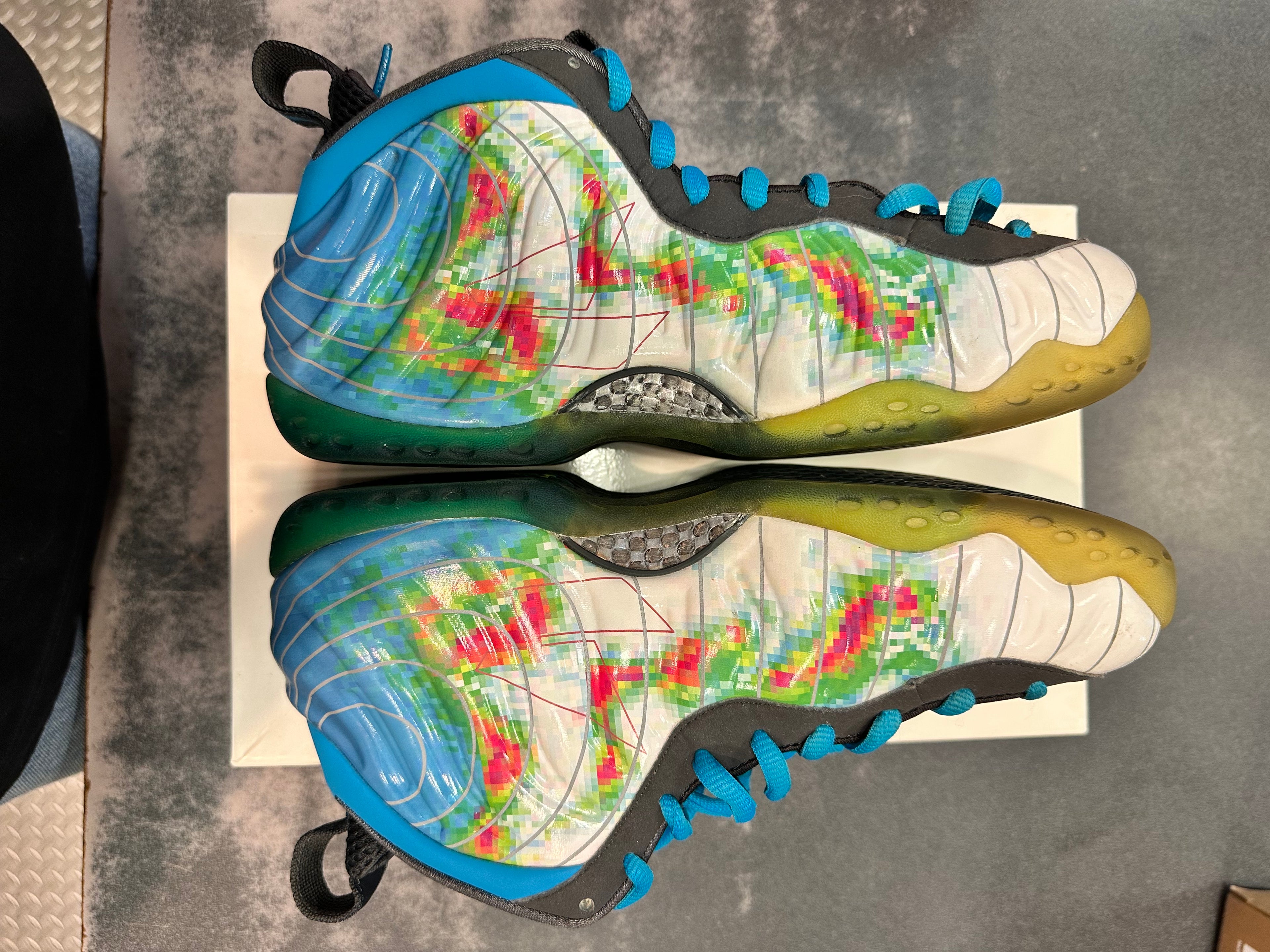 Nike Air Foamposite One "Weatherman" Size 7.5 Preowned