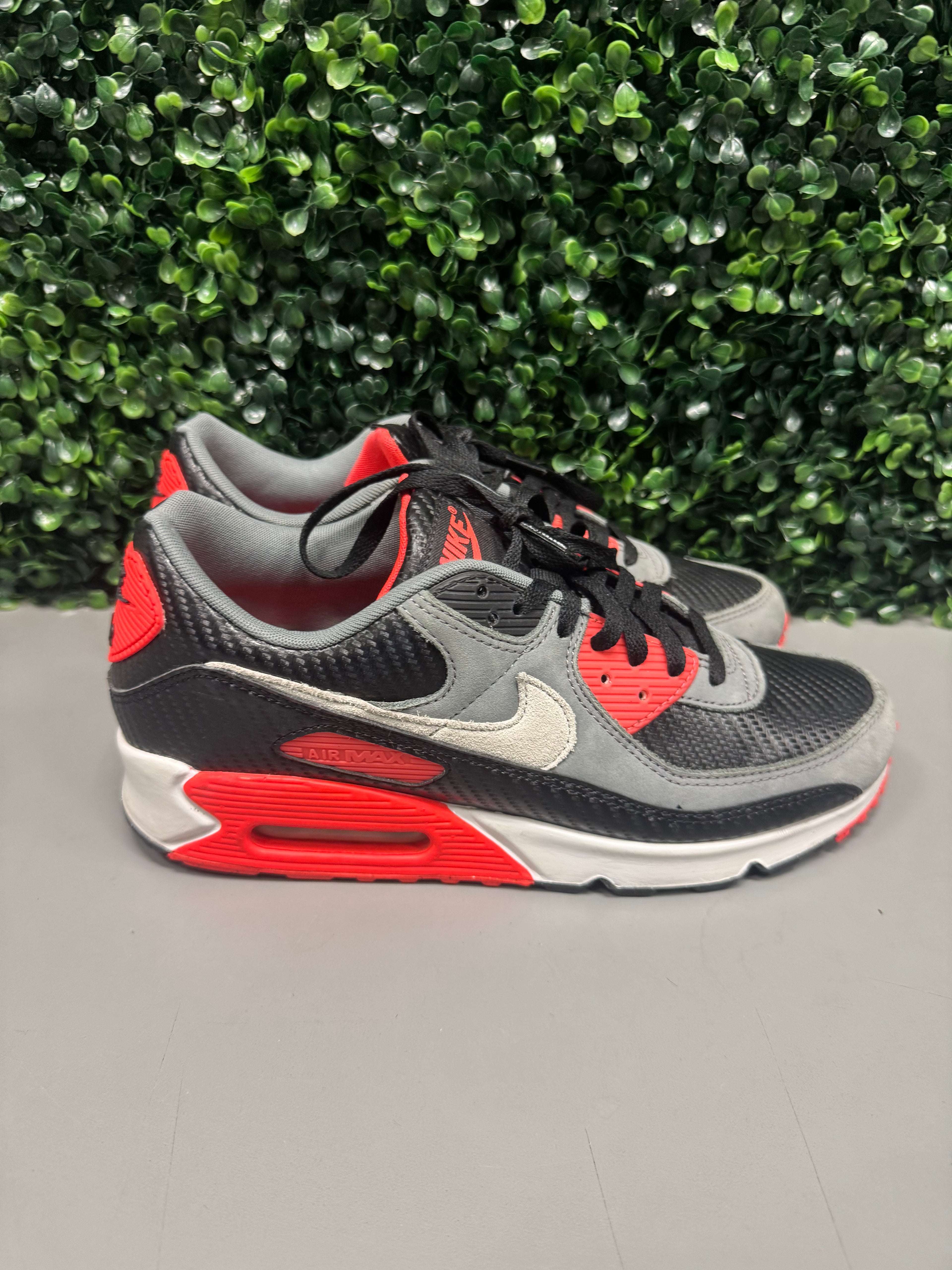 Nike Air Max 90 "Infrared" Size 10 Preowned