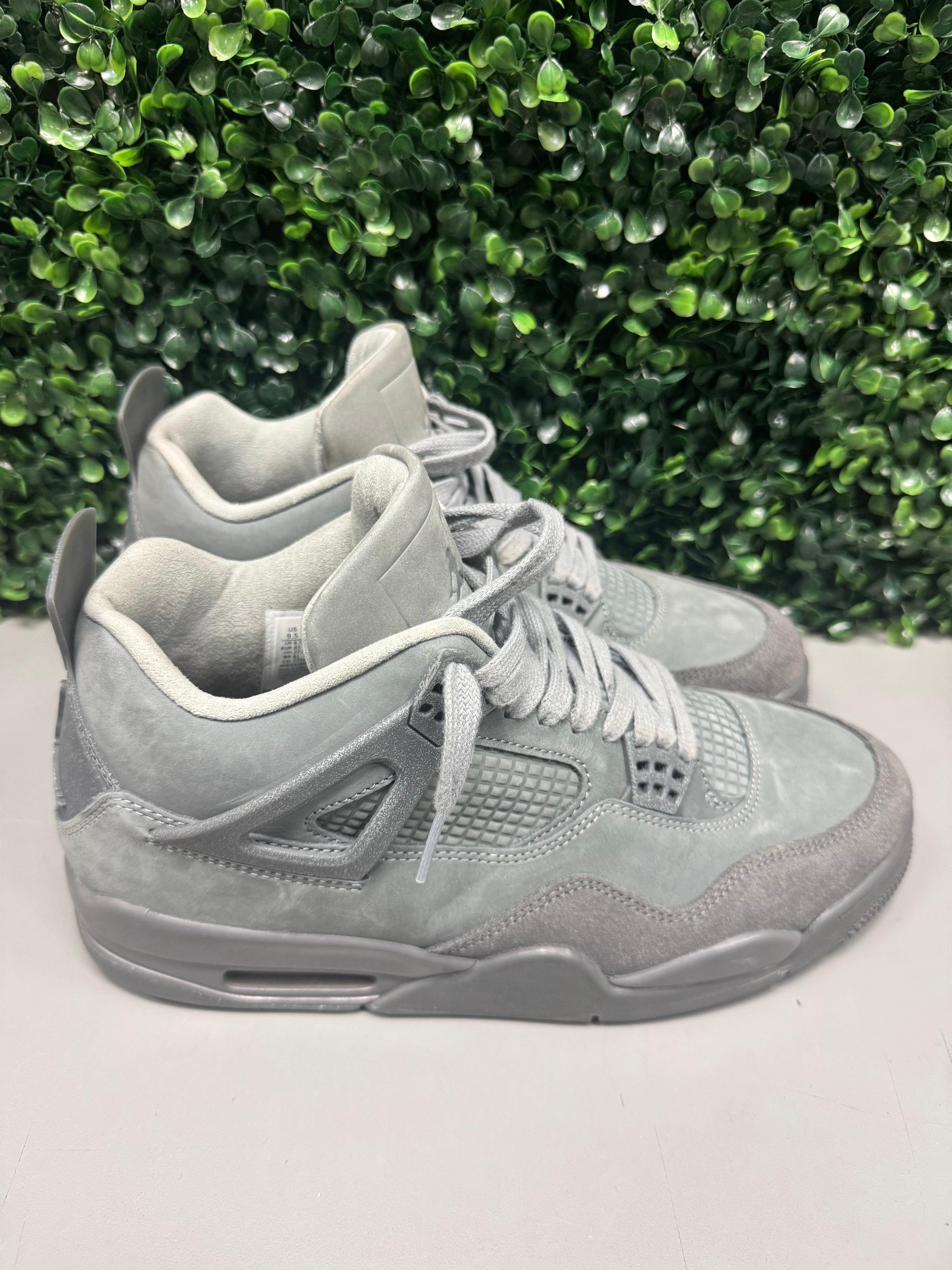 Jordan 4 "Wet Cement" Size 9.5 Preowned