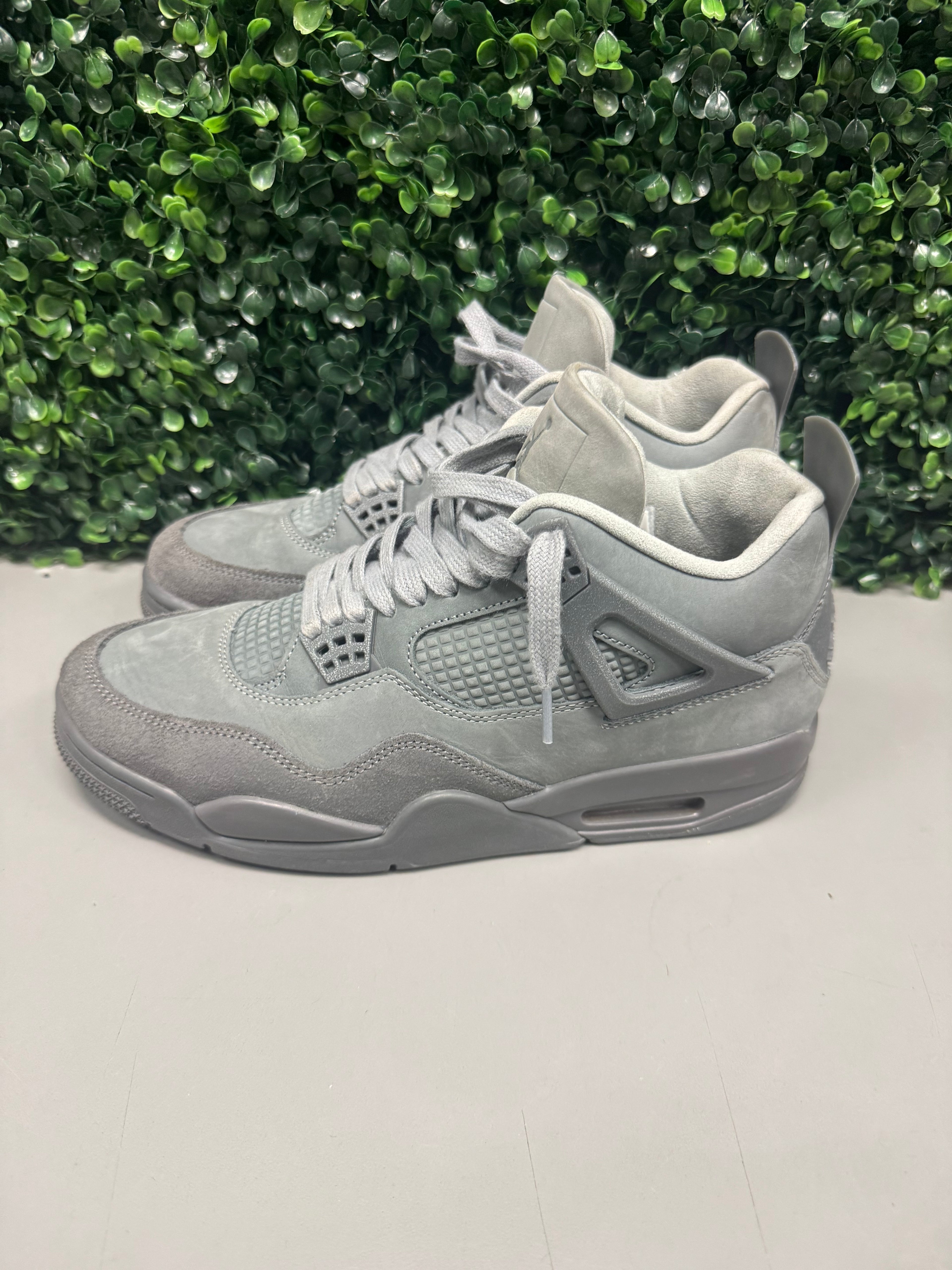 Jordan 4 "Wet Cement" Size 9.5 Preowned