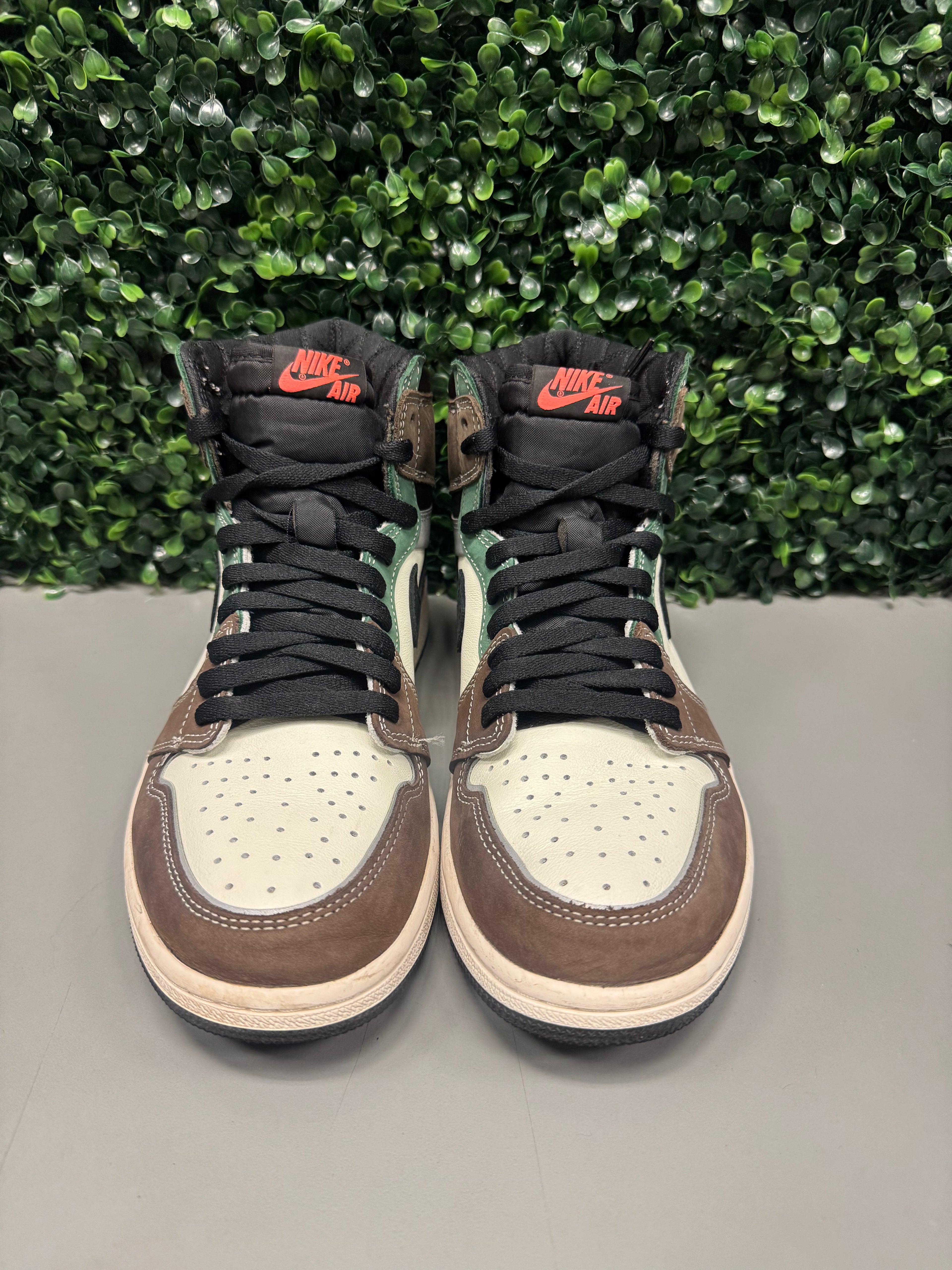 Jordan 1 High "Hand Crafted" Size 9.5 Preowned