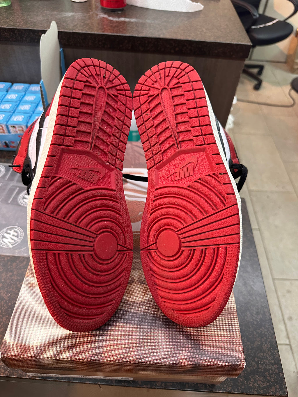 Air Jordan 1 "Bred Toe" Preowned